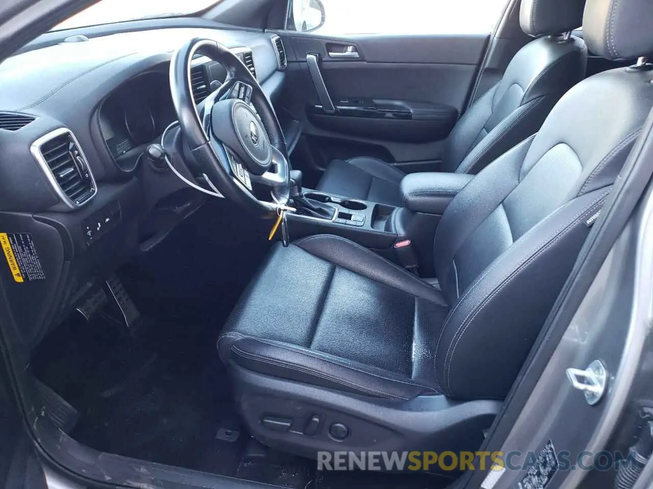 7 fotografías del automóvil dañado KNDP63AC5L7754997 KIA SPORTAGE 2020