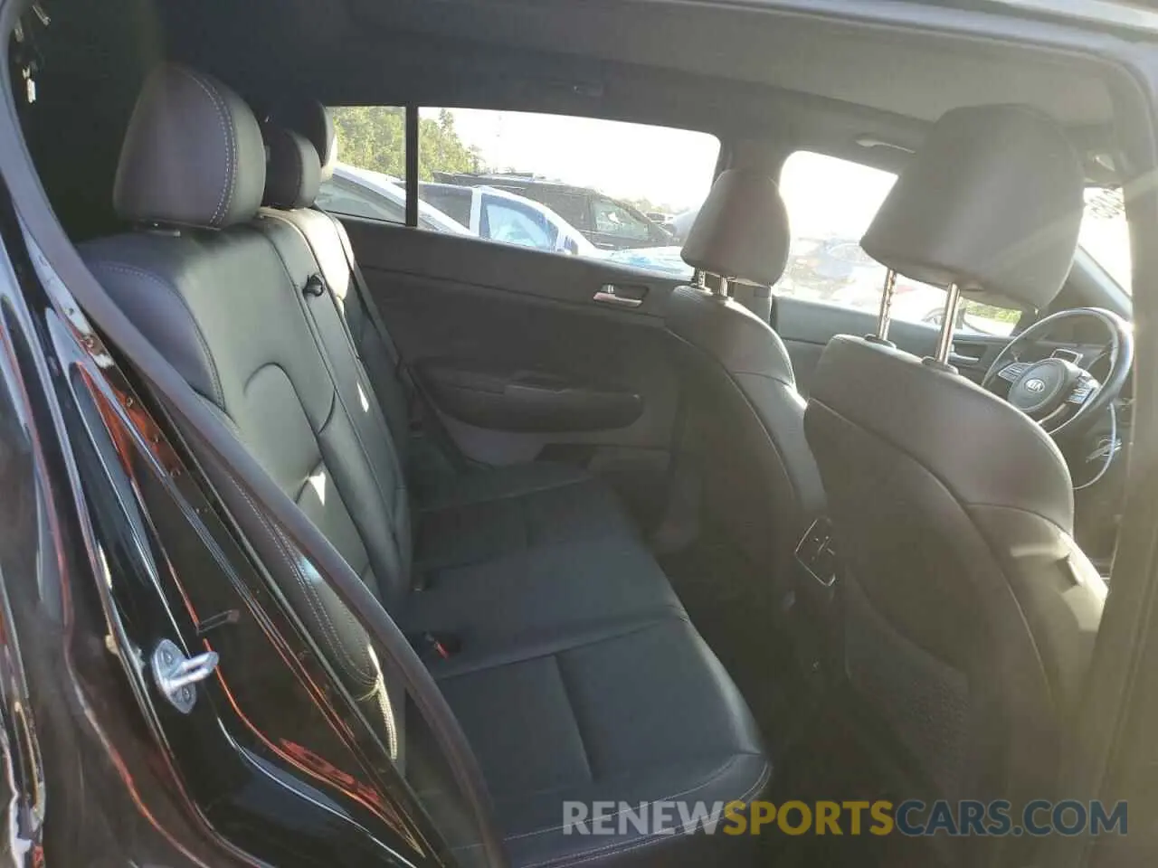 10 fotografías del automóvil dañado KNDP63AC8L7694293 KIA SPORTAGE 2020