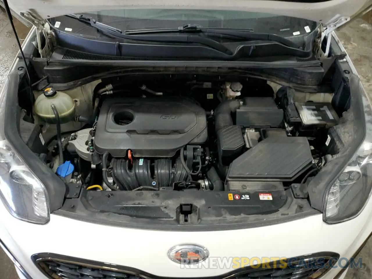 11 fotografías del automóvil dañado KNDP63AC8L7792112 KIA SPORTAGE 2020