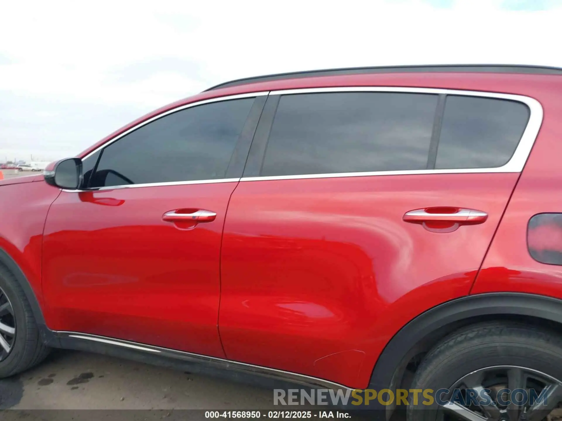 14 fotografías del automóvil dañado KNDP63AC8L7806834 KIA SPORTAGE 2020