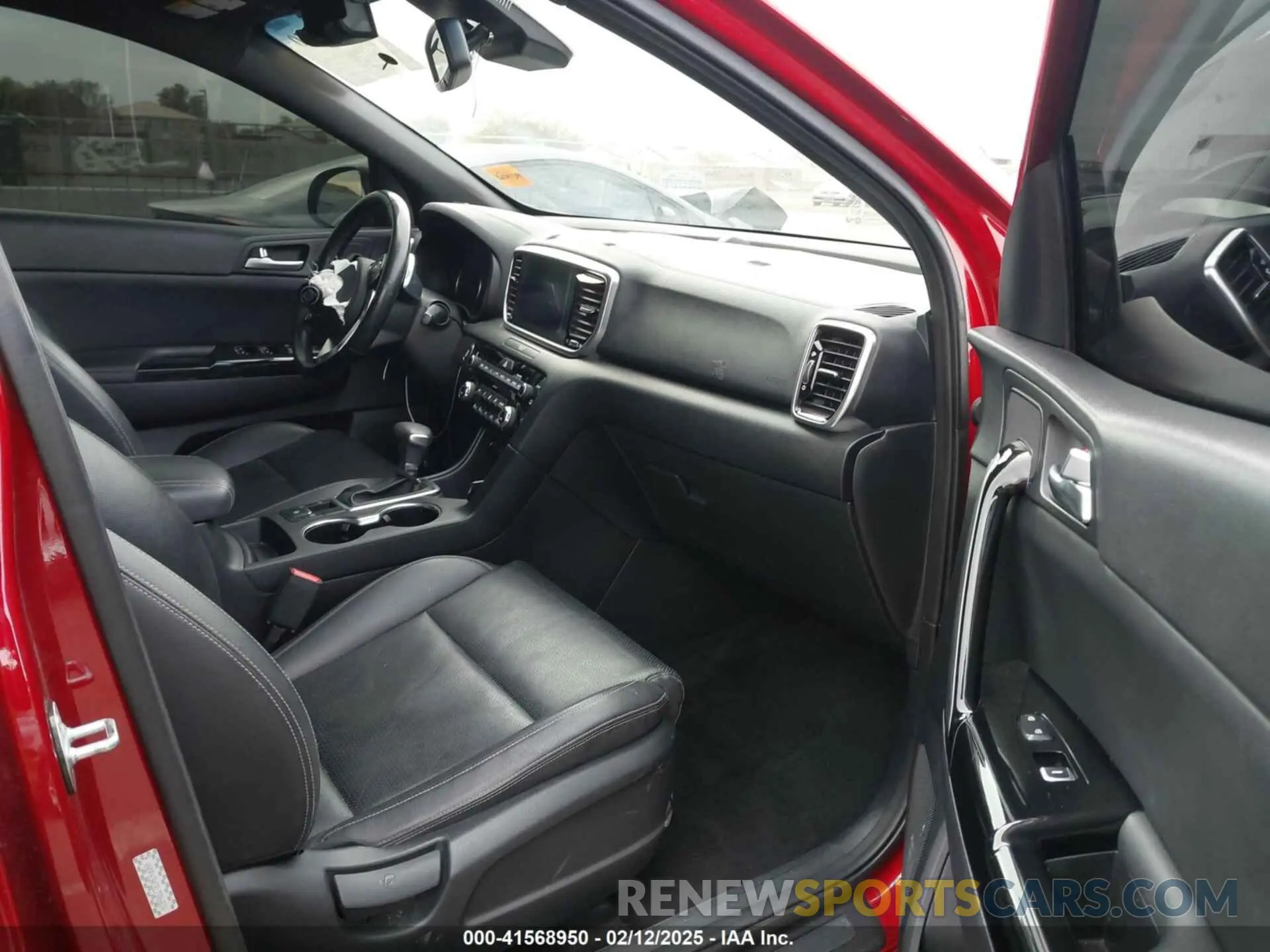 5 fotografías del automóvil dañado KNDP63AC8L7806834 KIA SPORTAGE 2020