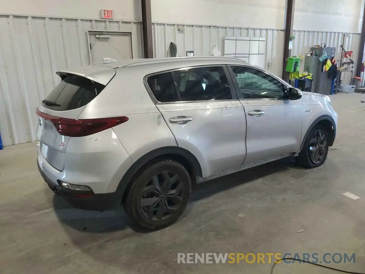3 fotografías del automóvil dañado KNDP6CAC0L7633620 KIA SPORTAGE 2020