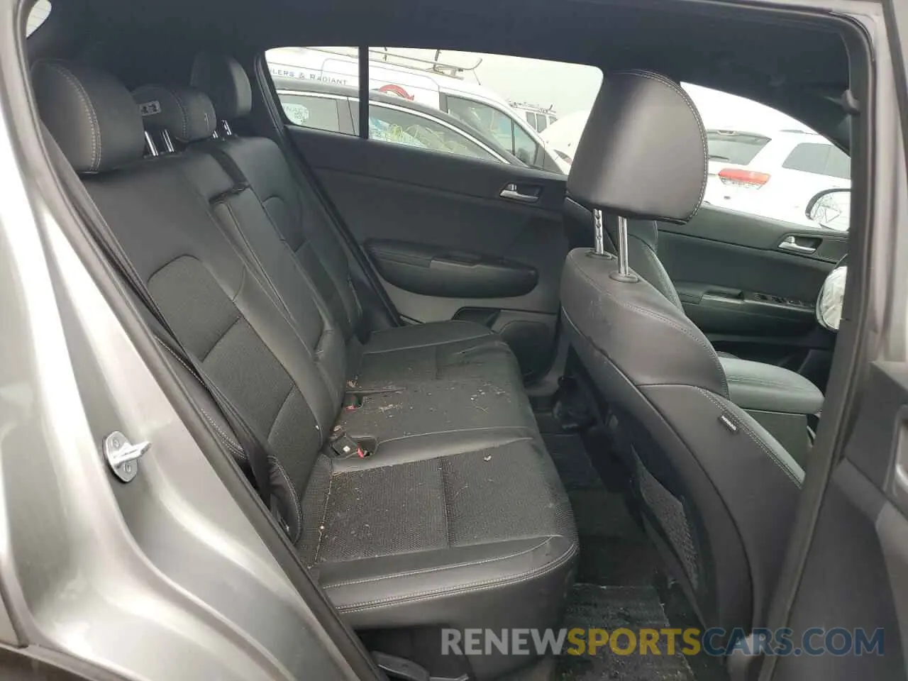 10 fotografías del automóvil dañado KNDP6CAC2L7657708 KIA SPORTAGE 2020