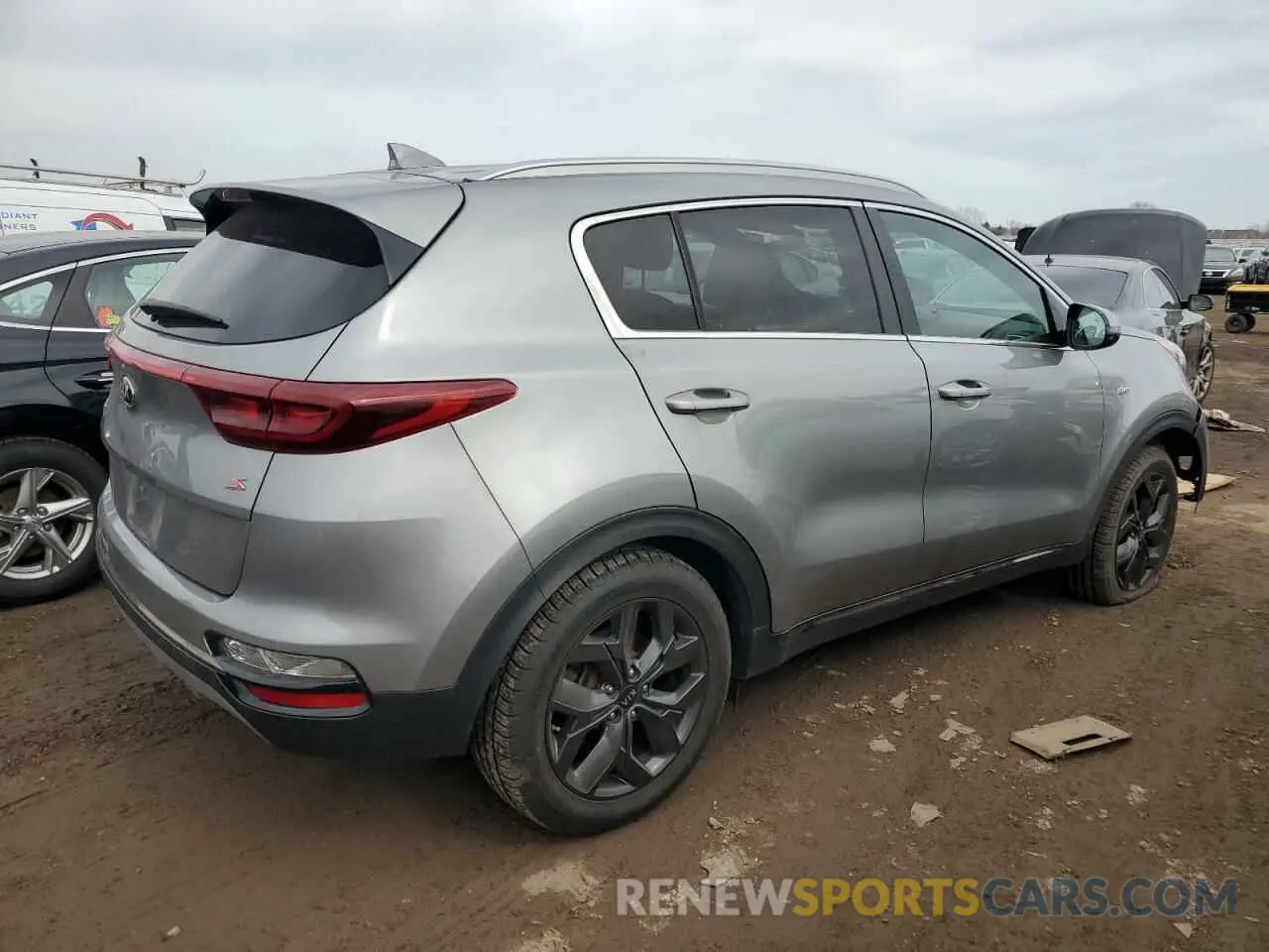 3 fotografías del automóvil dañado KNDP6CAC2L7657708 KIA SPORTAGE 2020