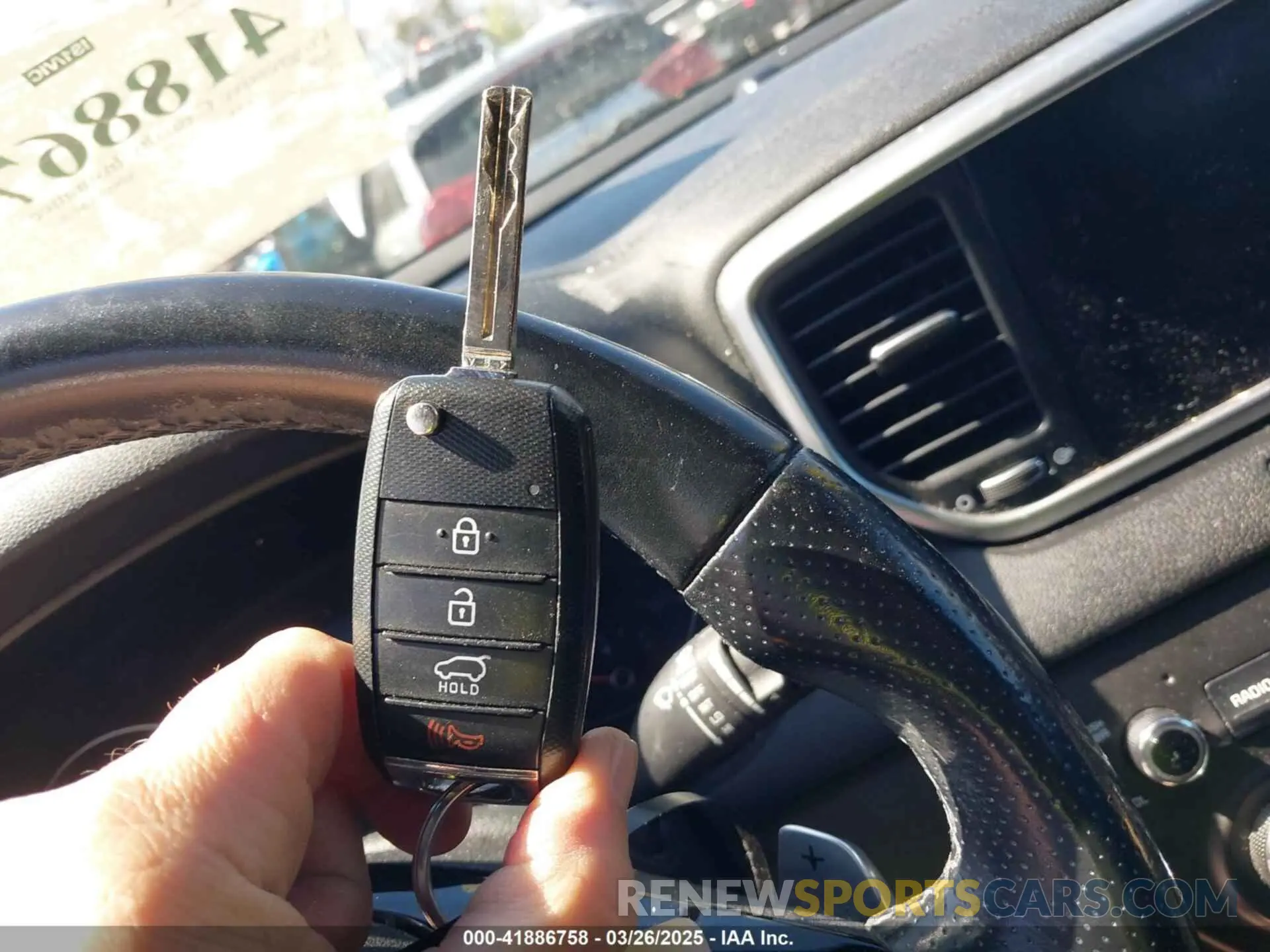11 fotografías del automóvil dañado KNDP6CAC2L7663346 KIA SPORTAGE 2020