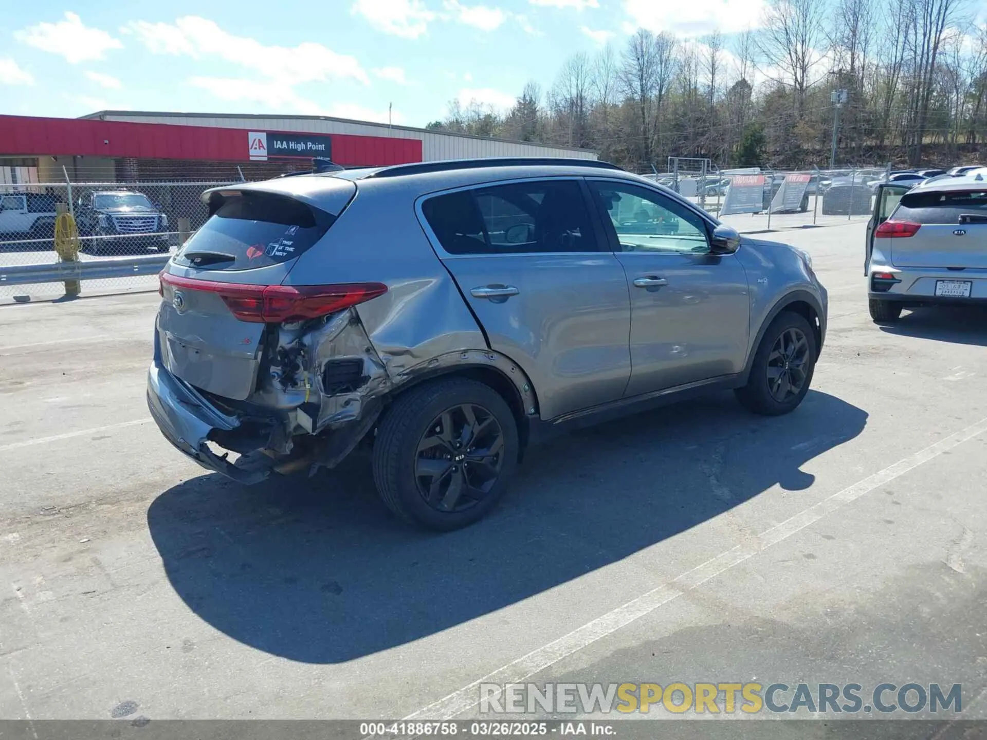 4 fotografías del automóvil dañado KNDP6CAC2L7663346 KIA SPORTAGE 2020