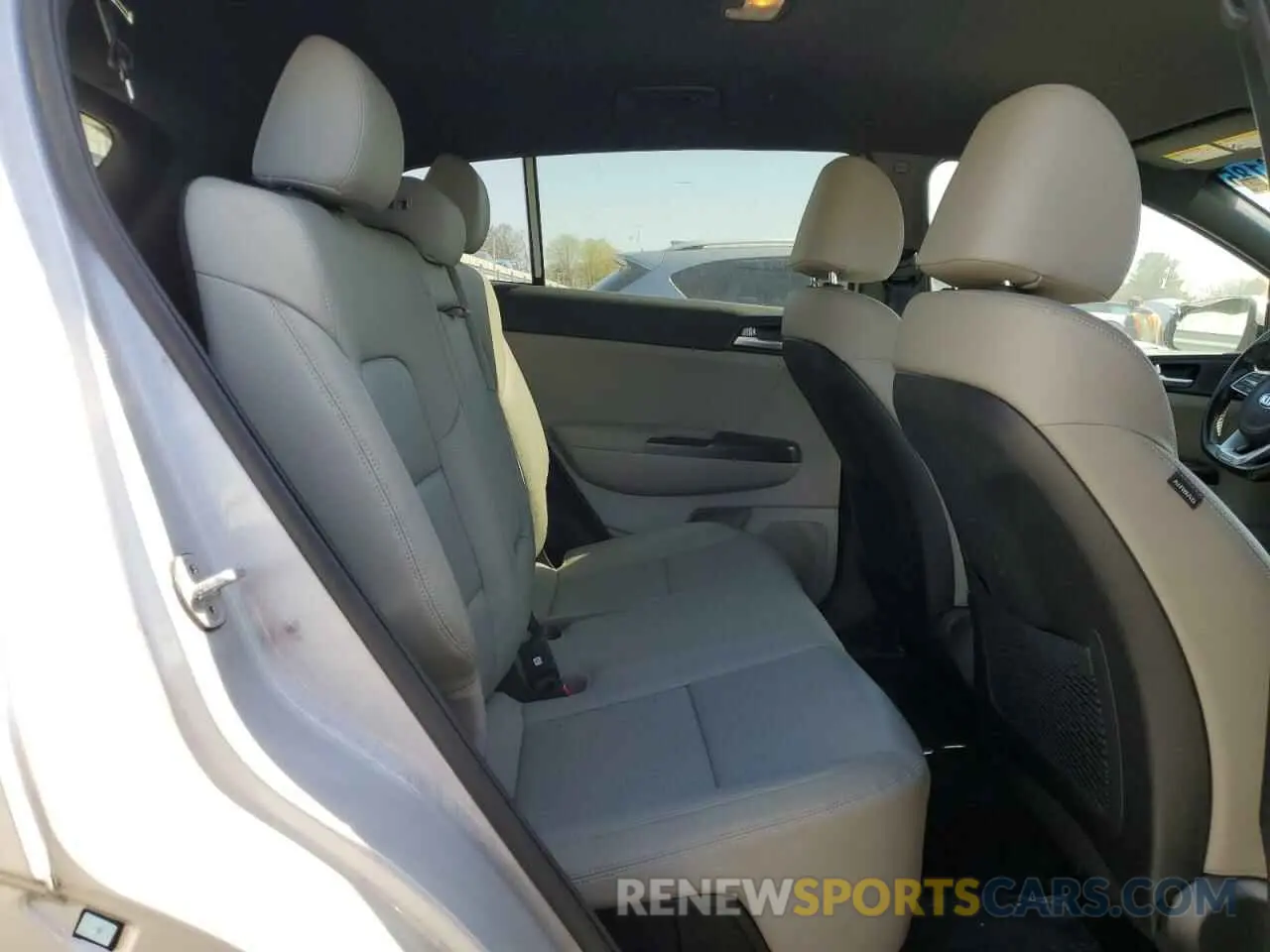 11 fotografías del automóvil dañado KNDP6CAC2L7667123 KIA SPORTAGE 2020