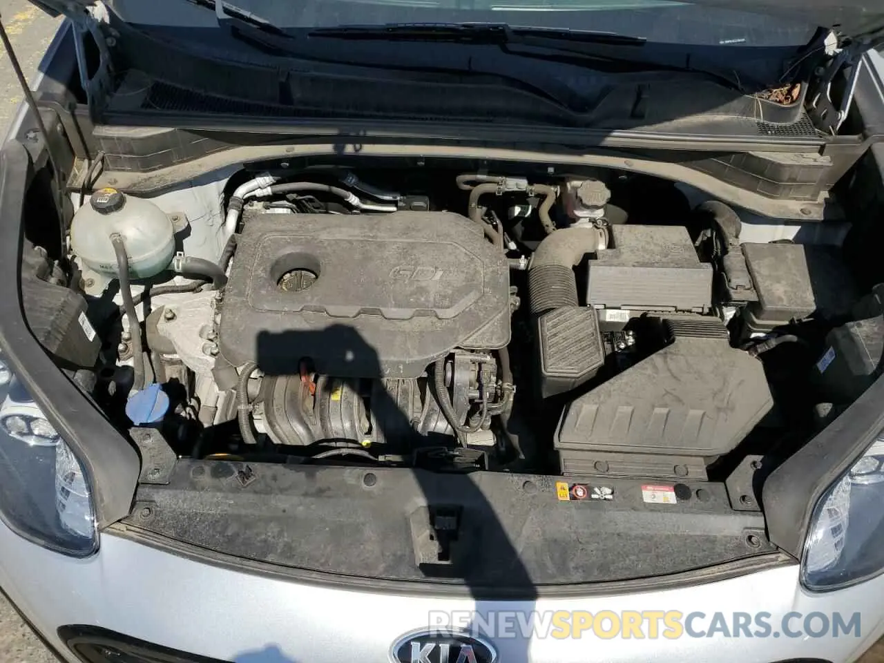 12 fotografías del automóvil dañado KNDP6CAC2L7667123 KIA SPORTAGE 2020