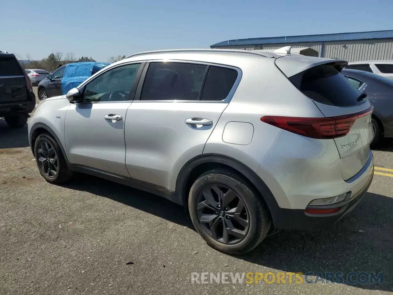 2 fotografías del automóvil dañado KNDP6CAC2L7667123 KIA SPORTAGE 2020