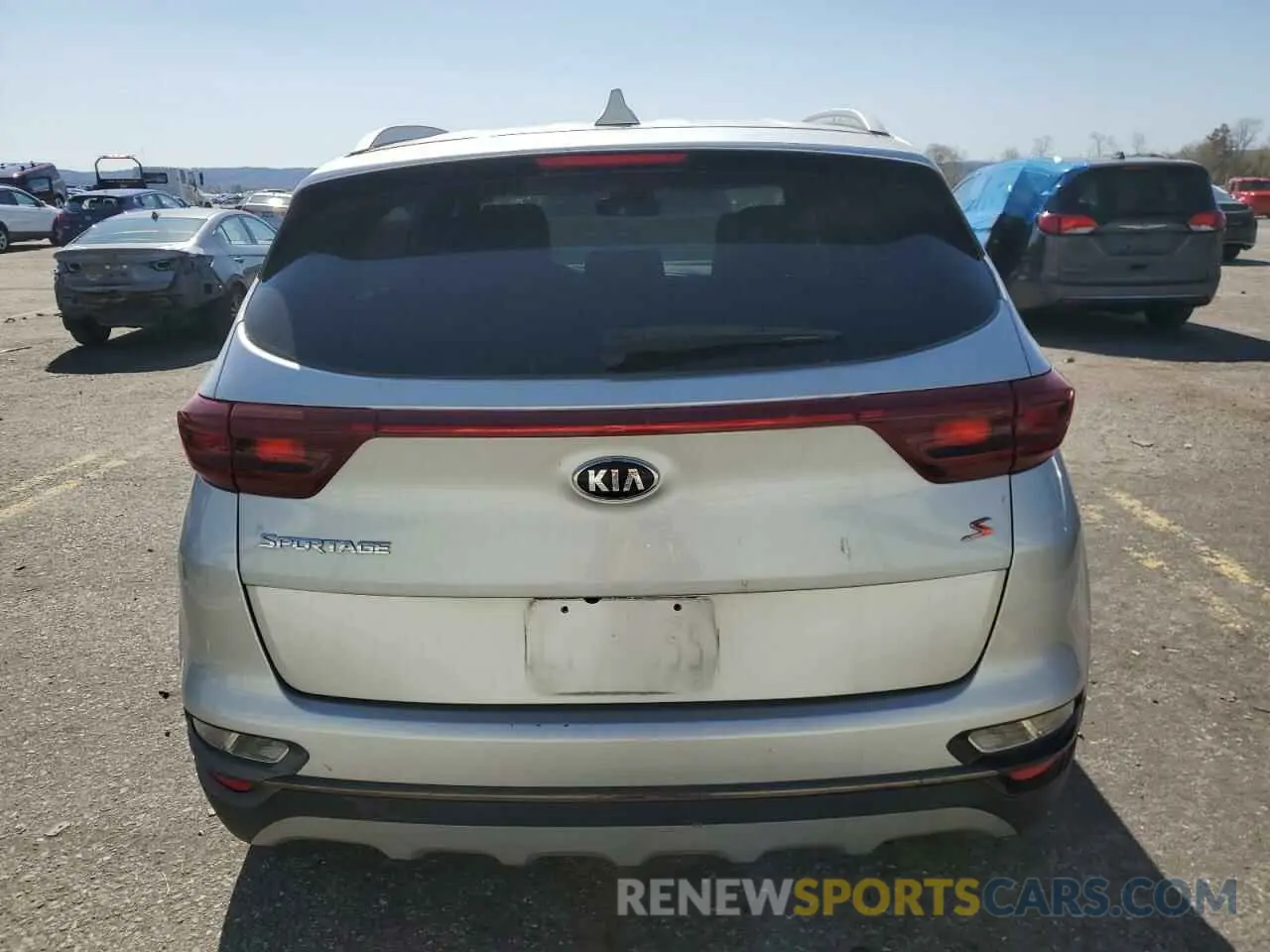 6 fotografías del automóvil dañado KNDP6CAC2L7667123 KIA SPORTAGE 2020