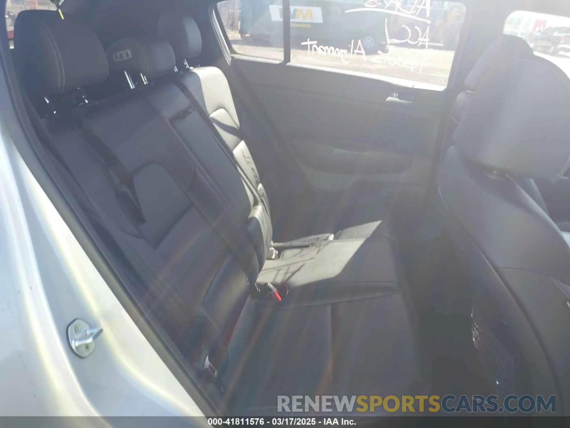 8 fotografías del automóvil dañado KNDP6CAC3L7656714 KIA SPORTAGE 2020