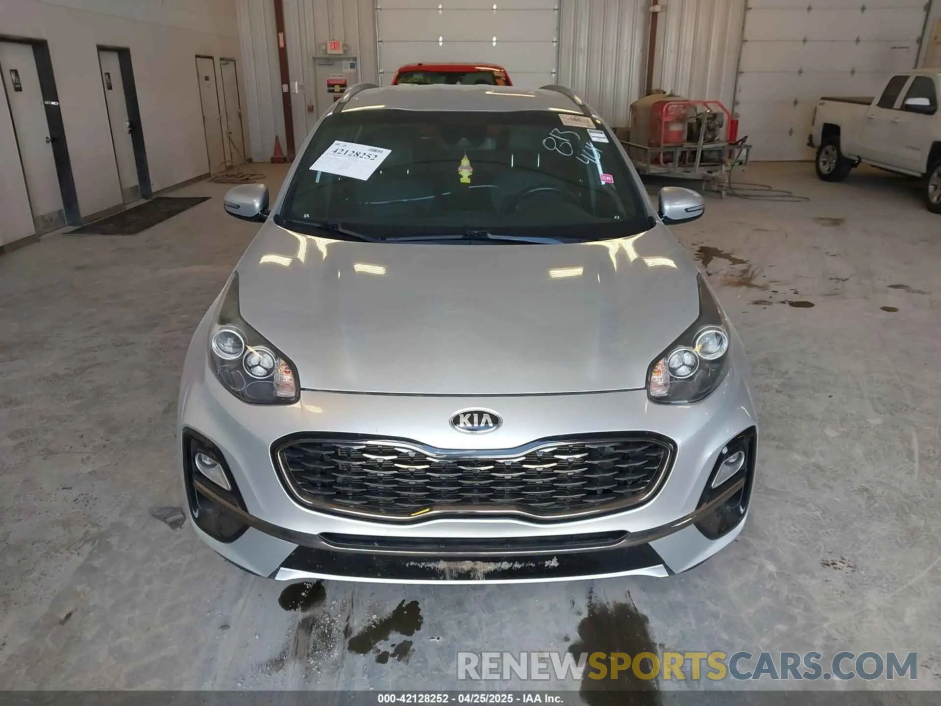 12 fotografías del automóvil dañado KNDP6CAC3L7813464 KIA SPORTAGE 2020
