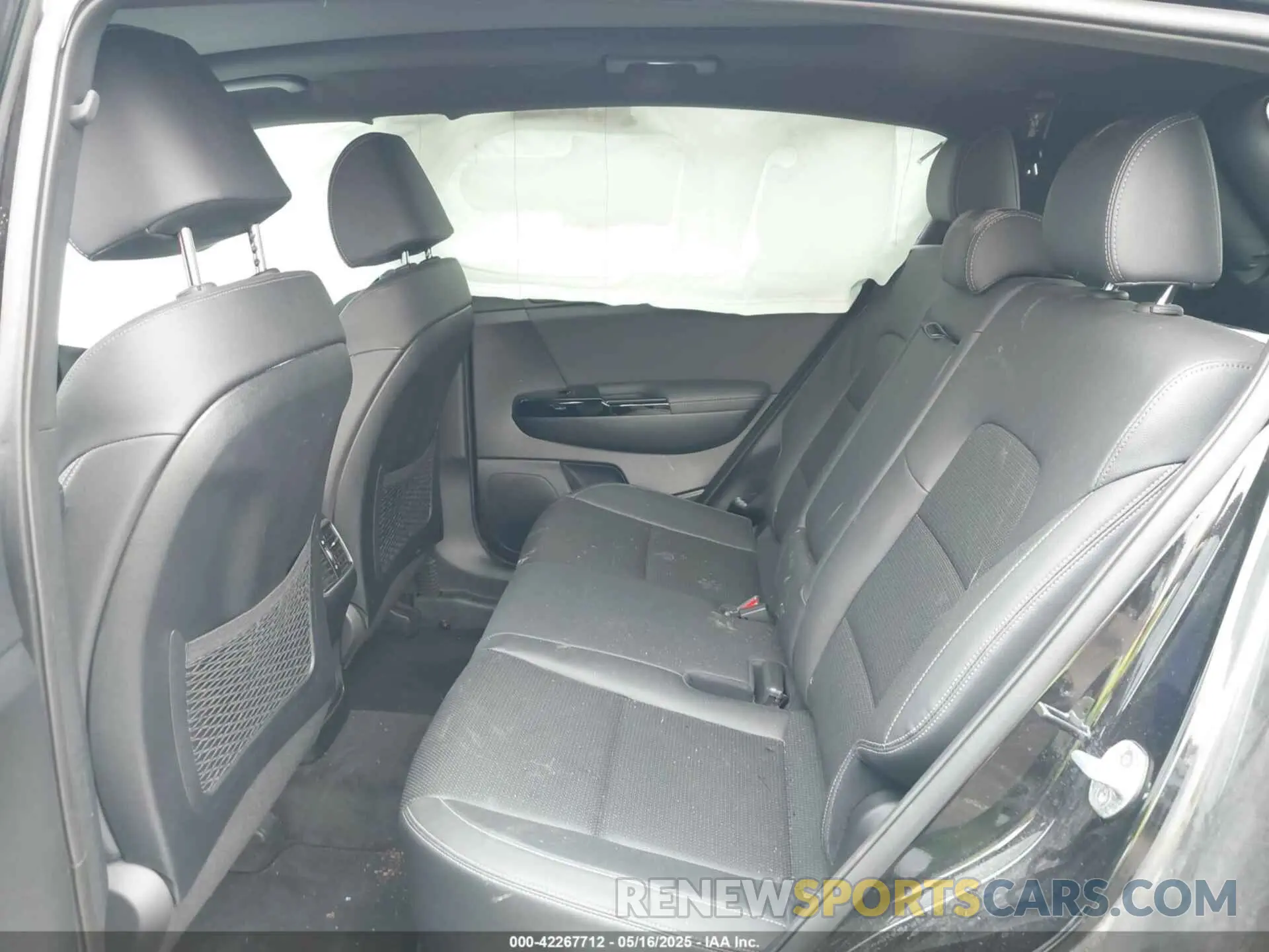 8 fotografías del automóvil dañado KNDP6CAC5L7683283 KIA SPORTAGE 2020