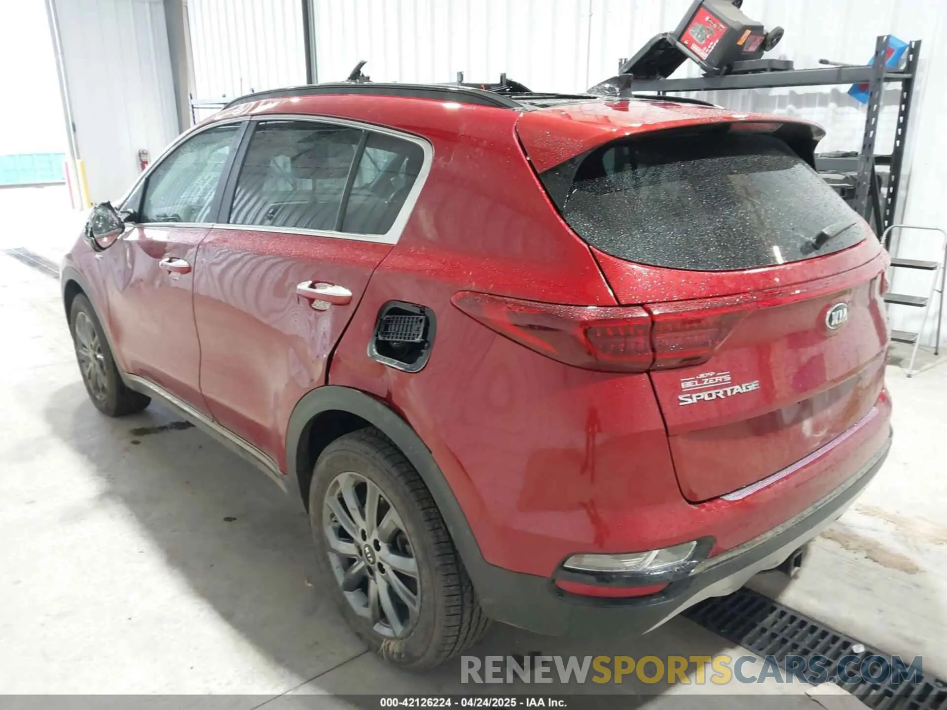3 fotografías del automóvil dañado KNDP6CAC5L7726536 KIA SPORTAGE 2020