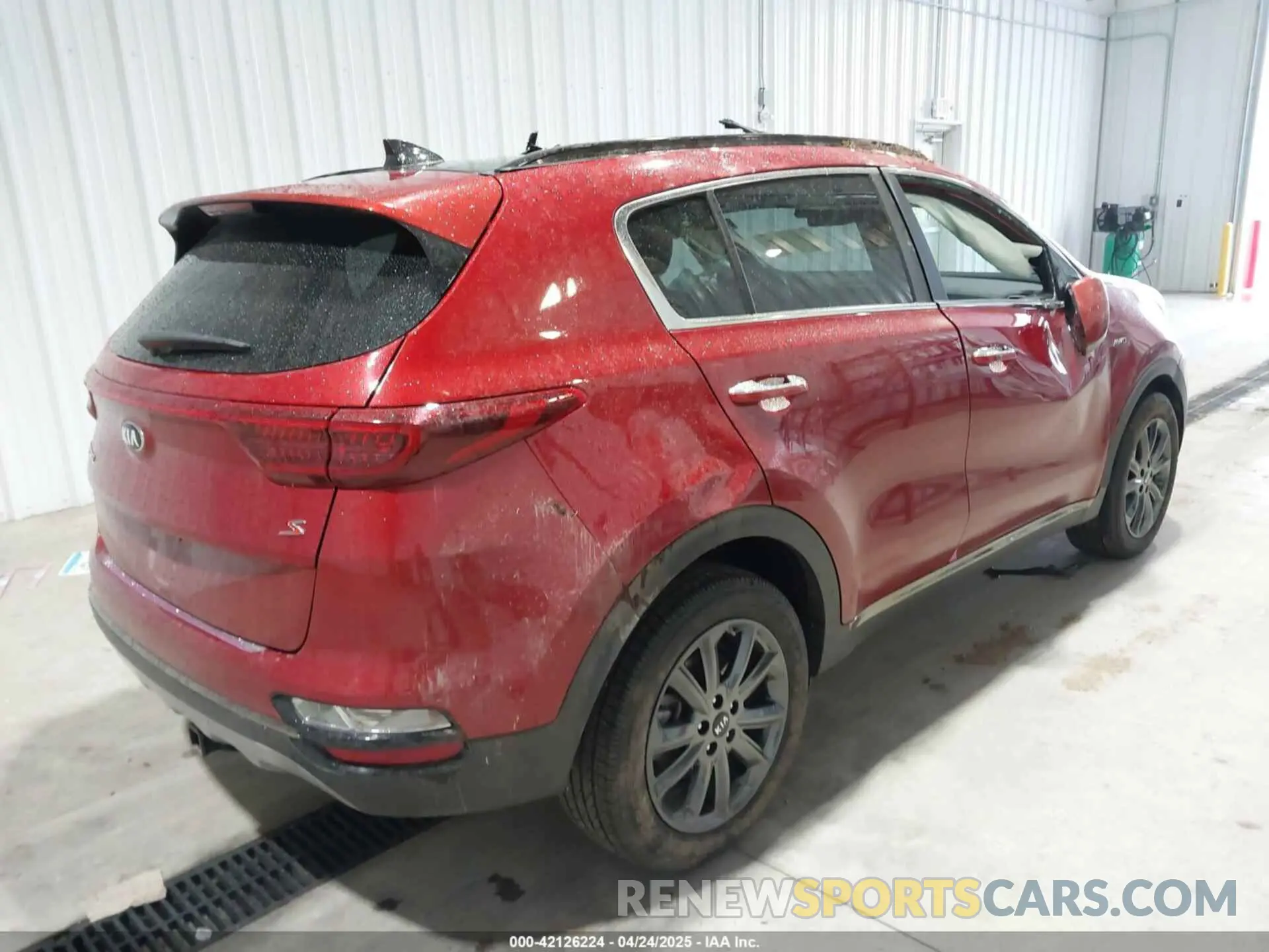 4 fotografías del automóvil dañado KNDP6CAC5L7726536 KIA SPORTAGE 2020
