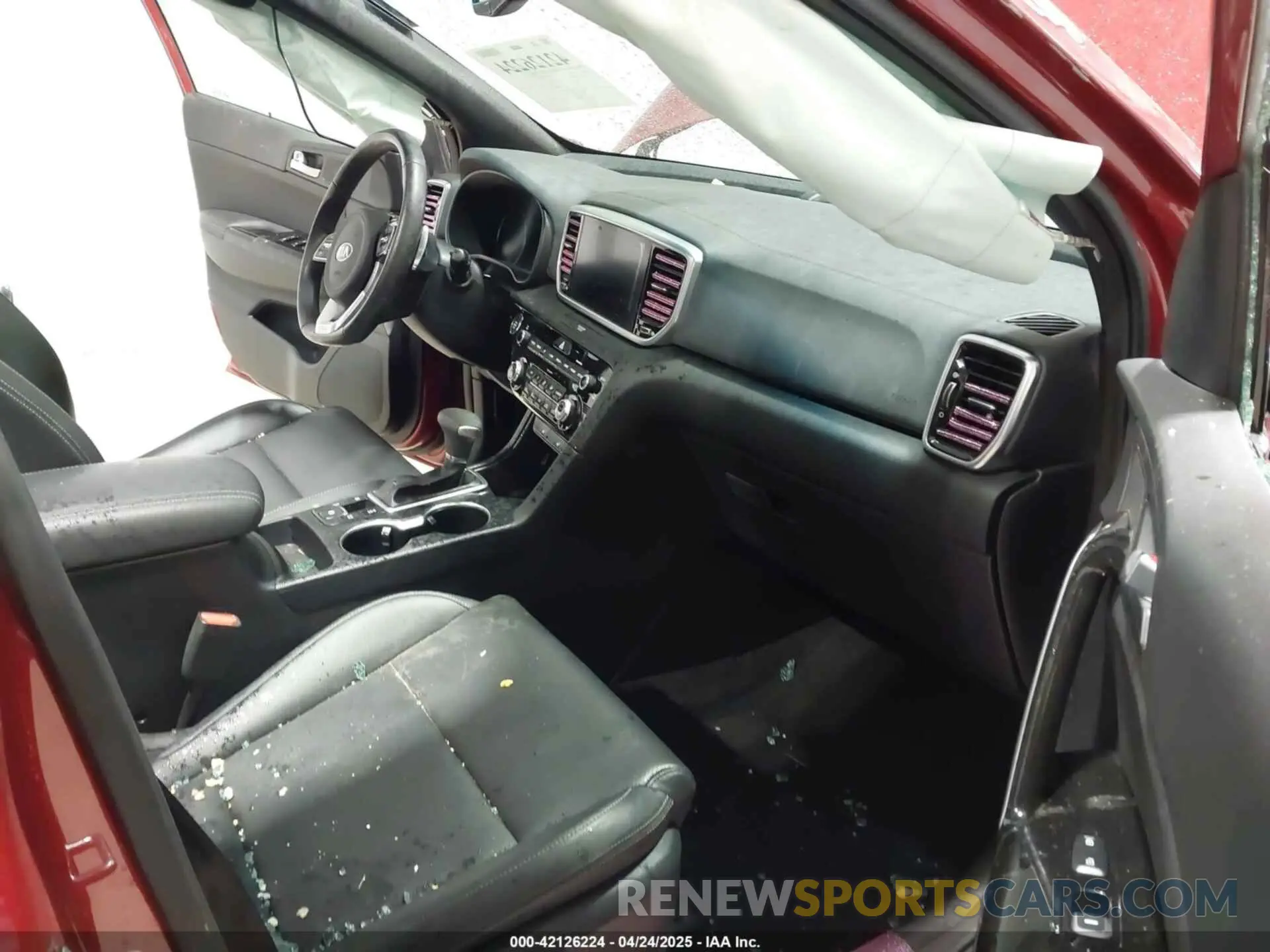 5 fotografías del automóvil dañado KNDP6CAC5L7726536 KIA SPORTAGE 2020