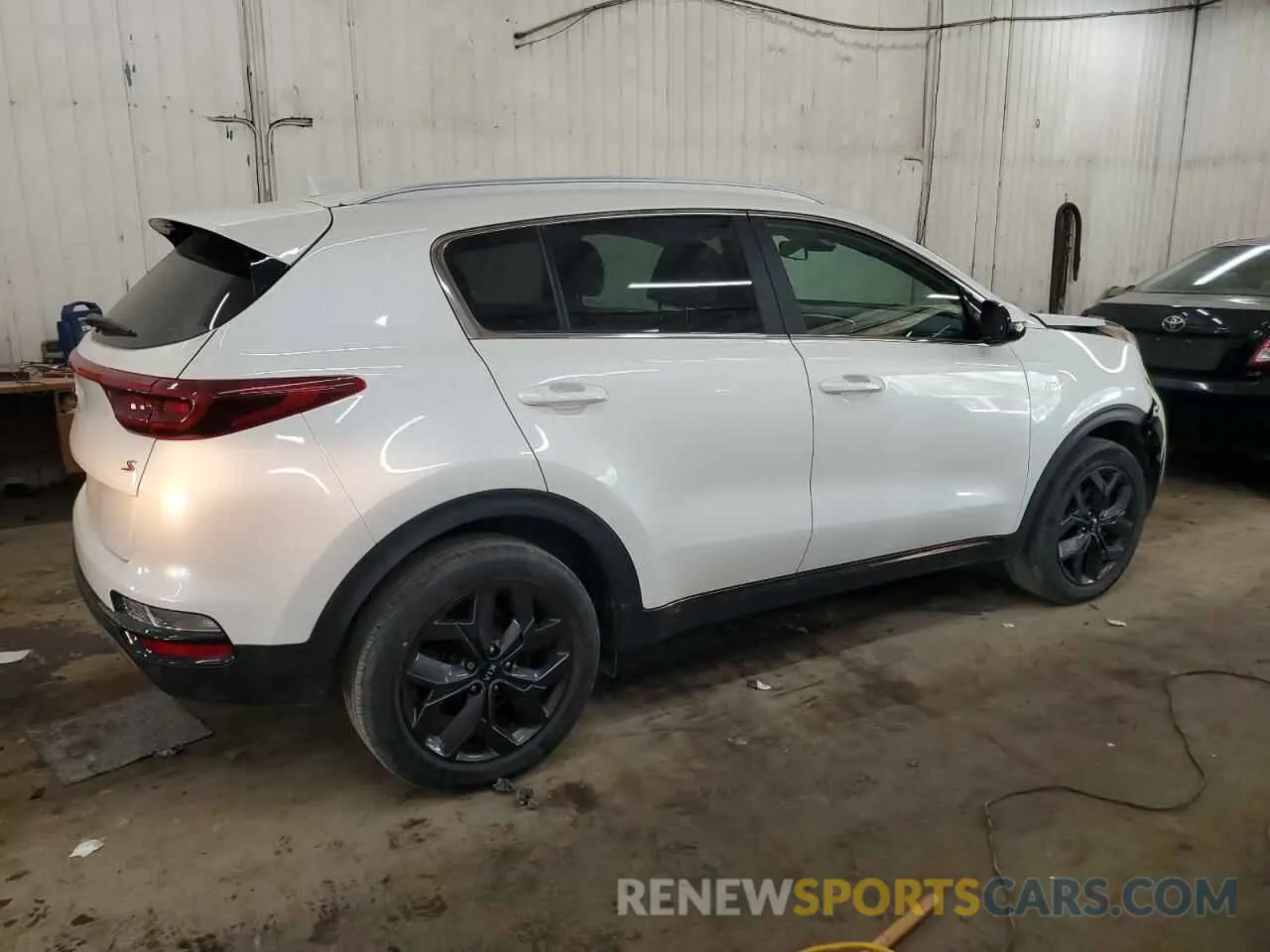 3 fotografías del automóvil dañado KNDP6CAC7L7683723 KIA SPORTAGE 2020