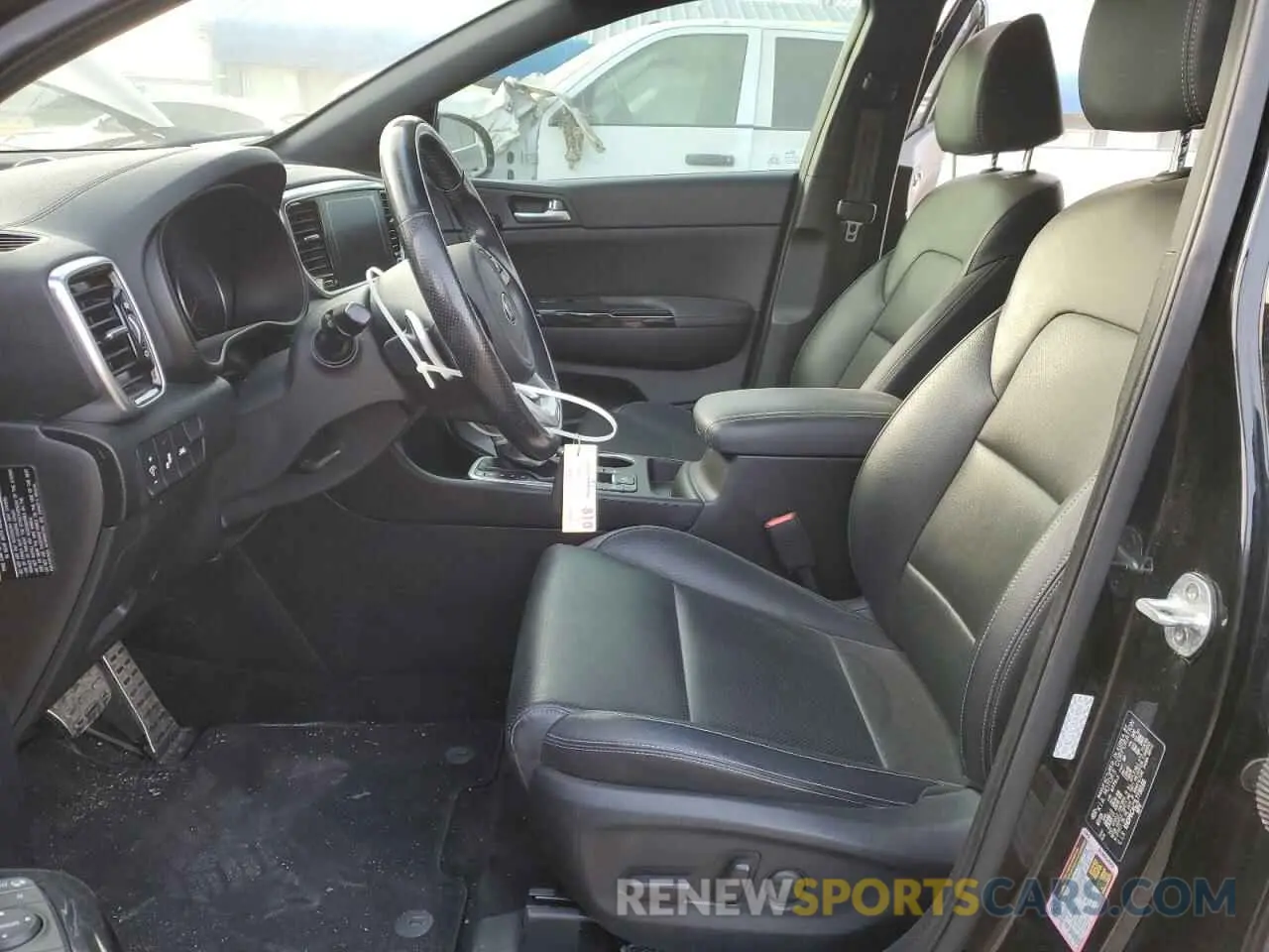 7 fotografías del automóvil dañado KNDP6CAC7L7730166 KIA SPORTAGE 2020