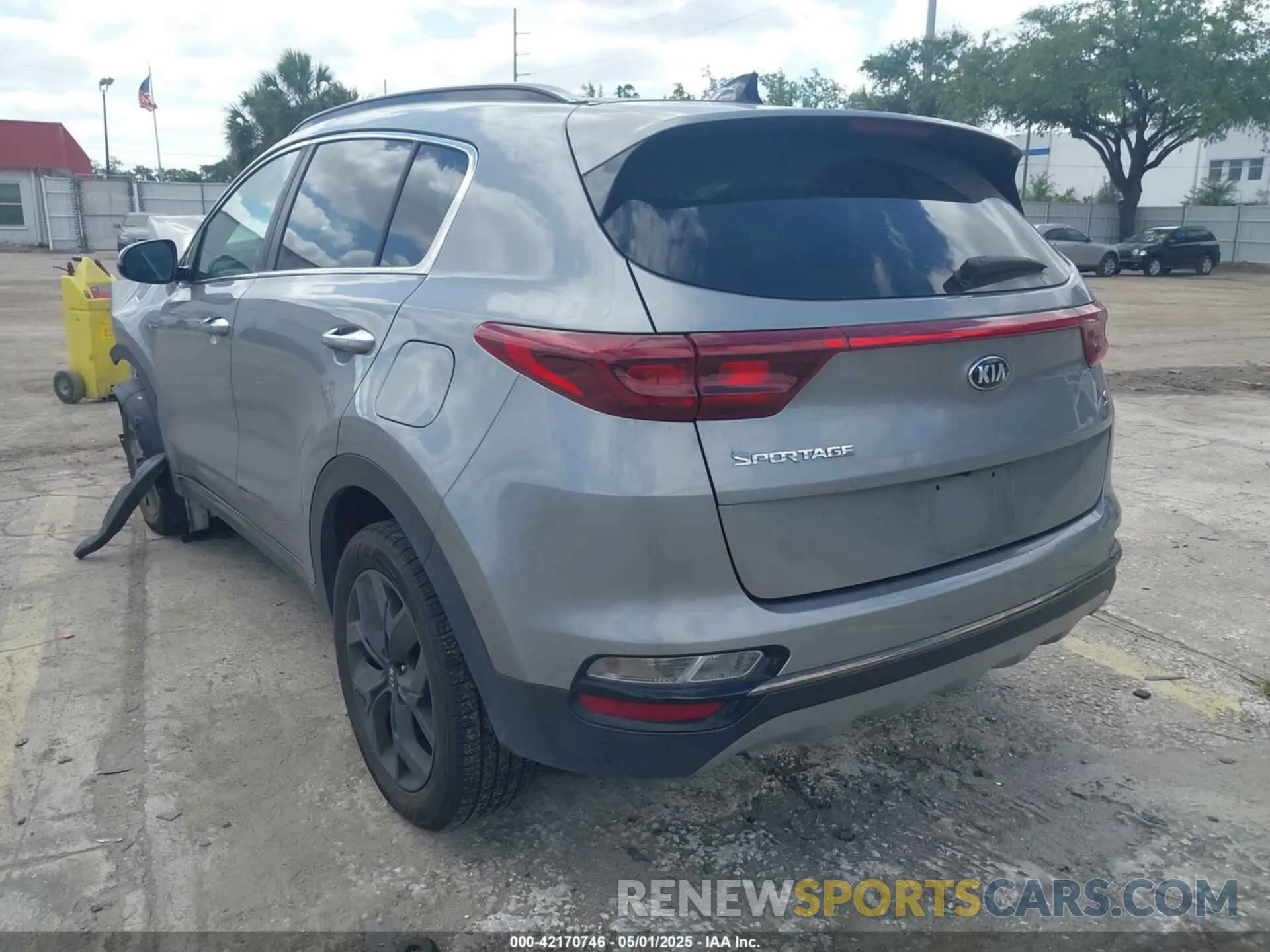 3 fotografías del automóvil dañado KNDP6CAC8L7746389 KIA SPORTAGE 2020
