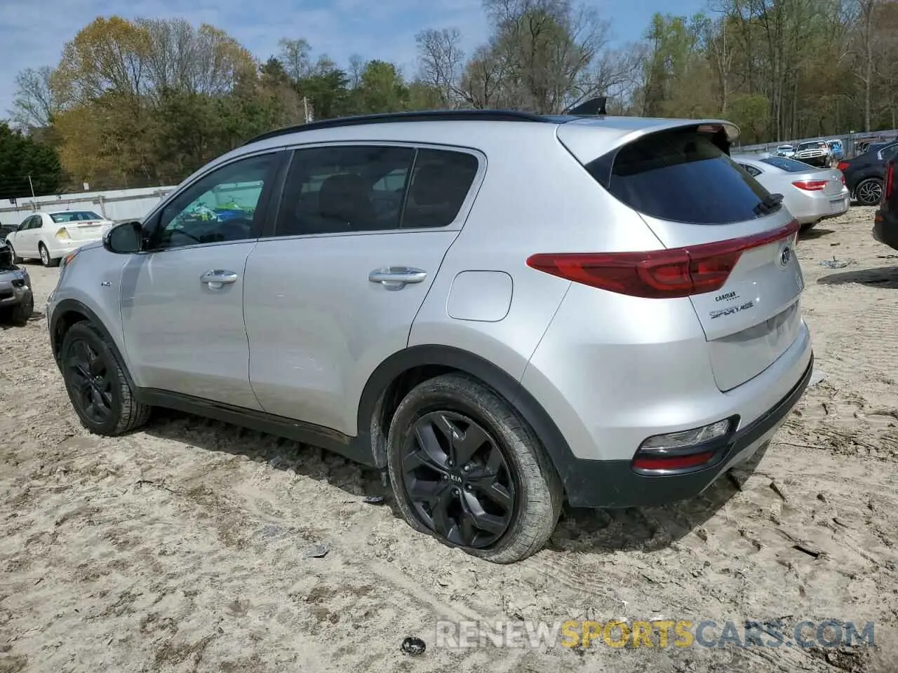 2 fotografías del automóvil dañado KNDP6CAC8L7746456 KIA SPORTAGE 2020