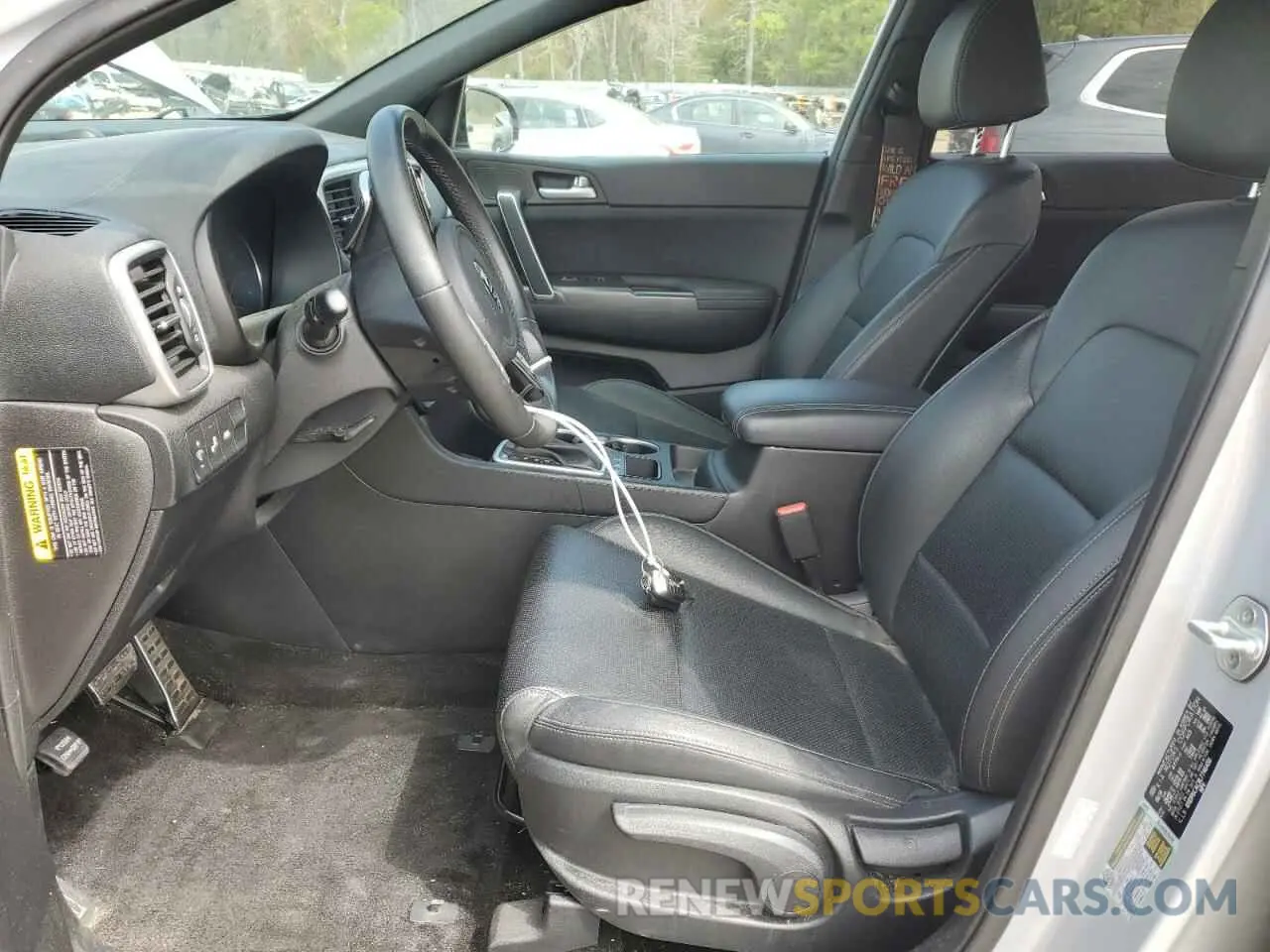 7 fotografías del automóvil dañado KNDP6CAC8L7746456 KIA SPORTAGE 2020
