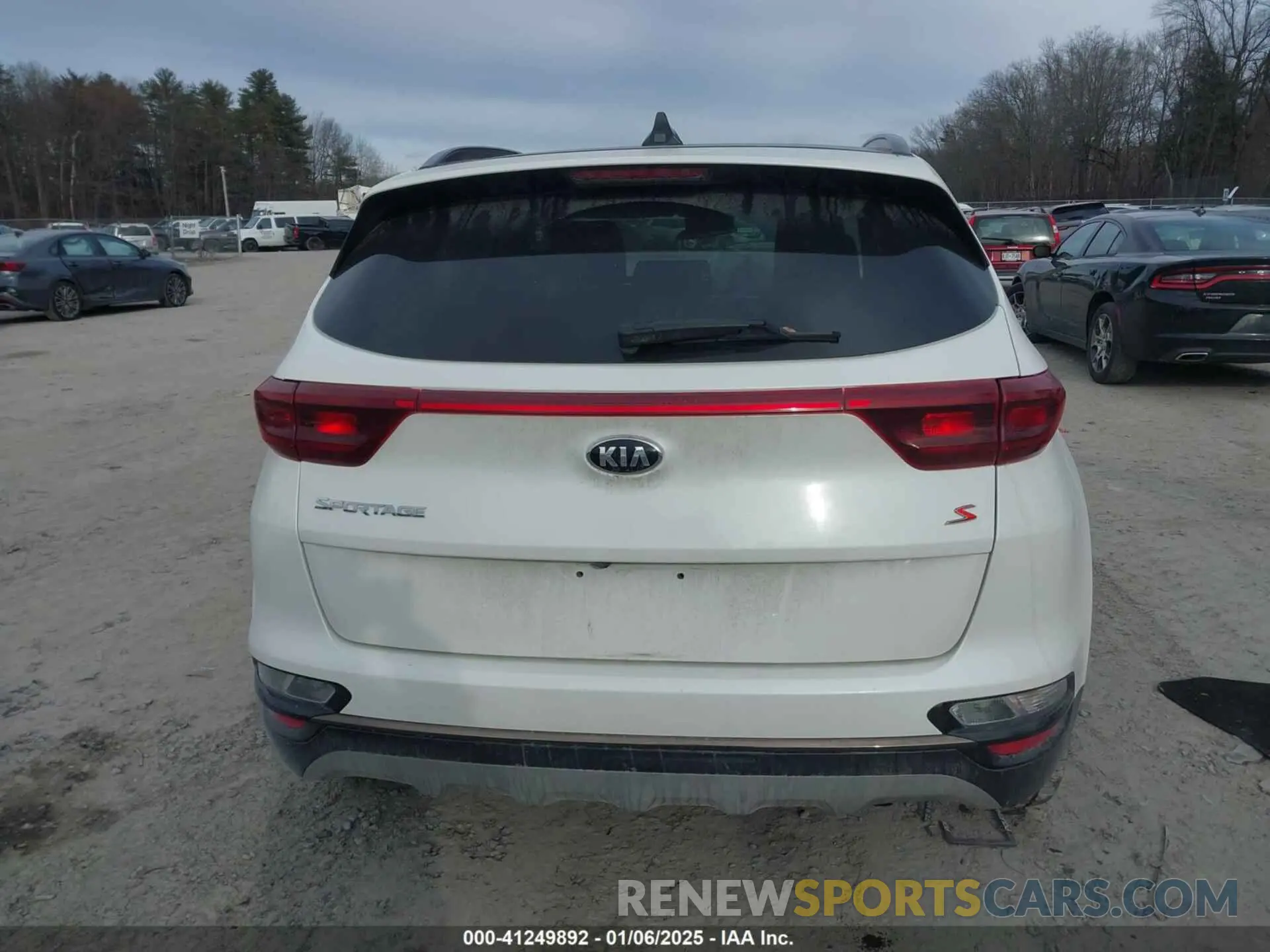16 fotografías del automóvil dañado KNDP6CAC8L7757800 KIA SPORTAGE 2020