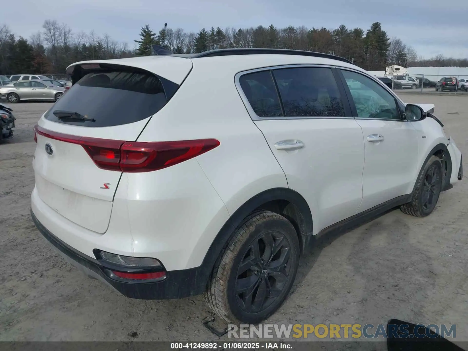4 fotografías del automóvil dañado KNDP6CAC8L7757800 KIA SPORTAGE 2020