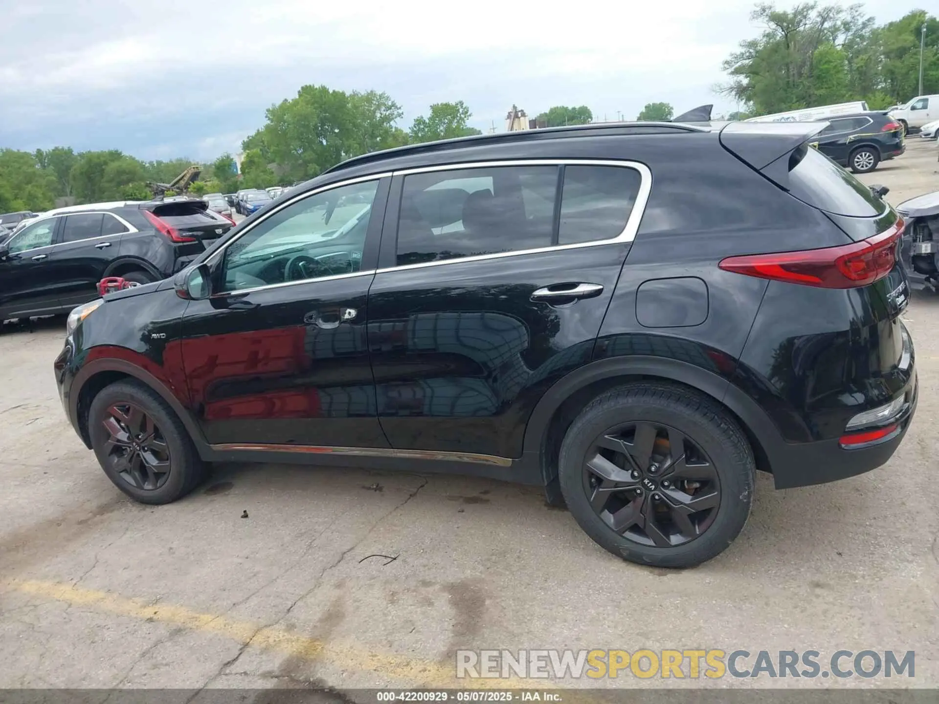 14 fotografías del automóvil dañado KNDP6CAC8L7762897 KIA SPORTAGE 2020
