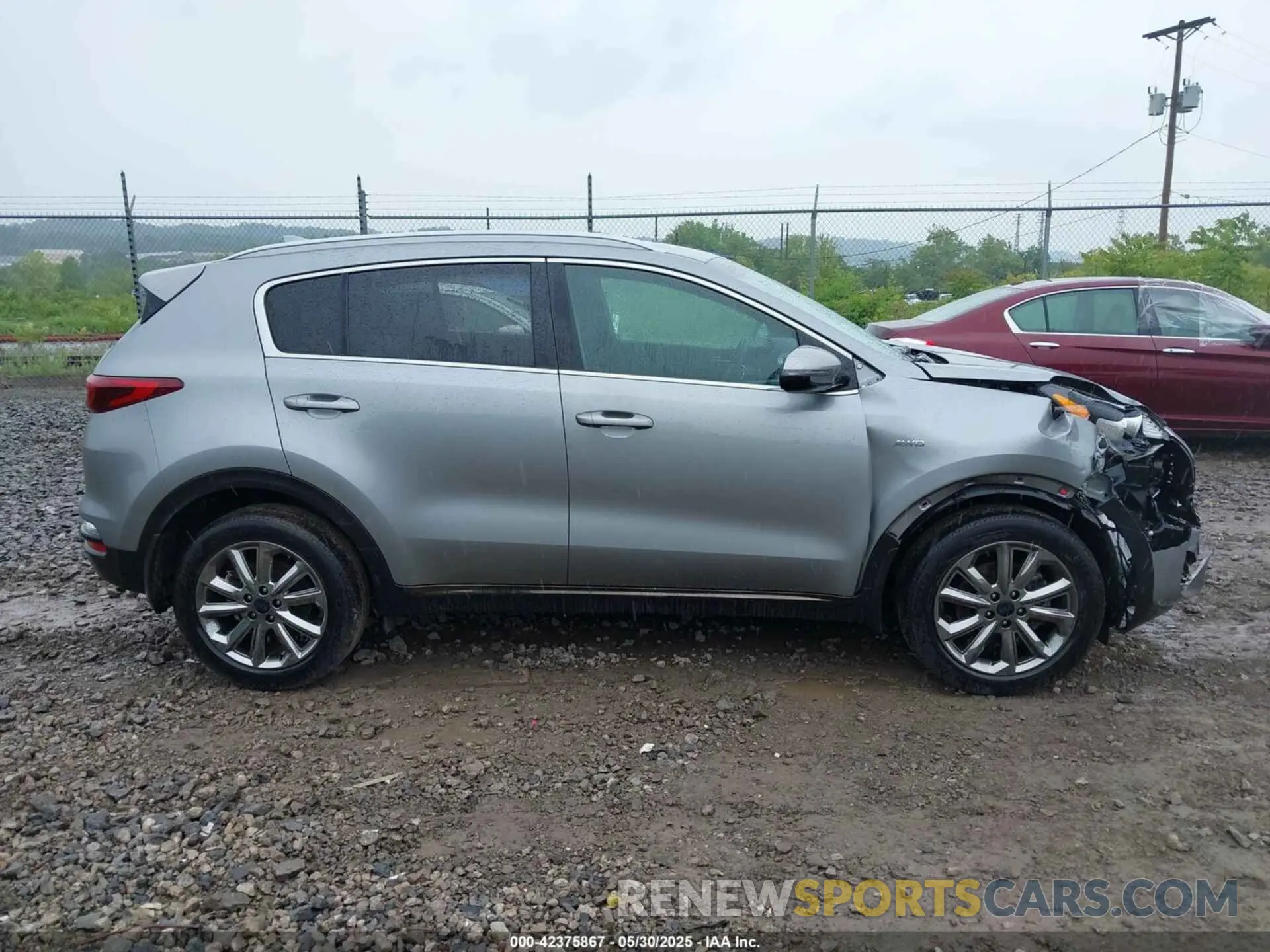 13 fotografías del automóvil dañado KNDP6CAC9L7647919 KIA SPORTAGE 2020