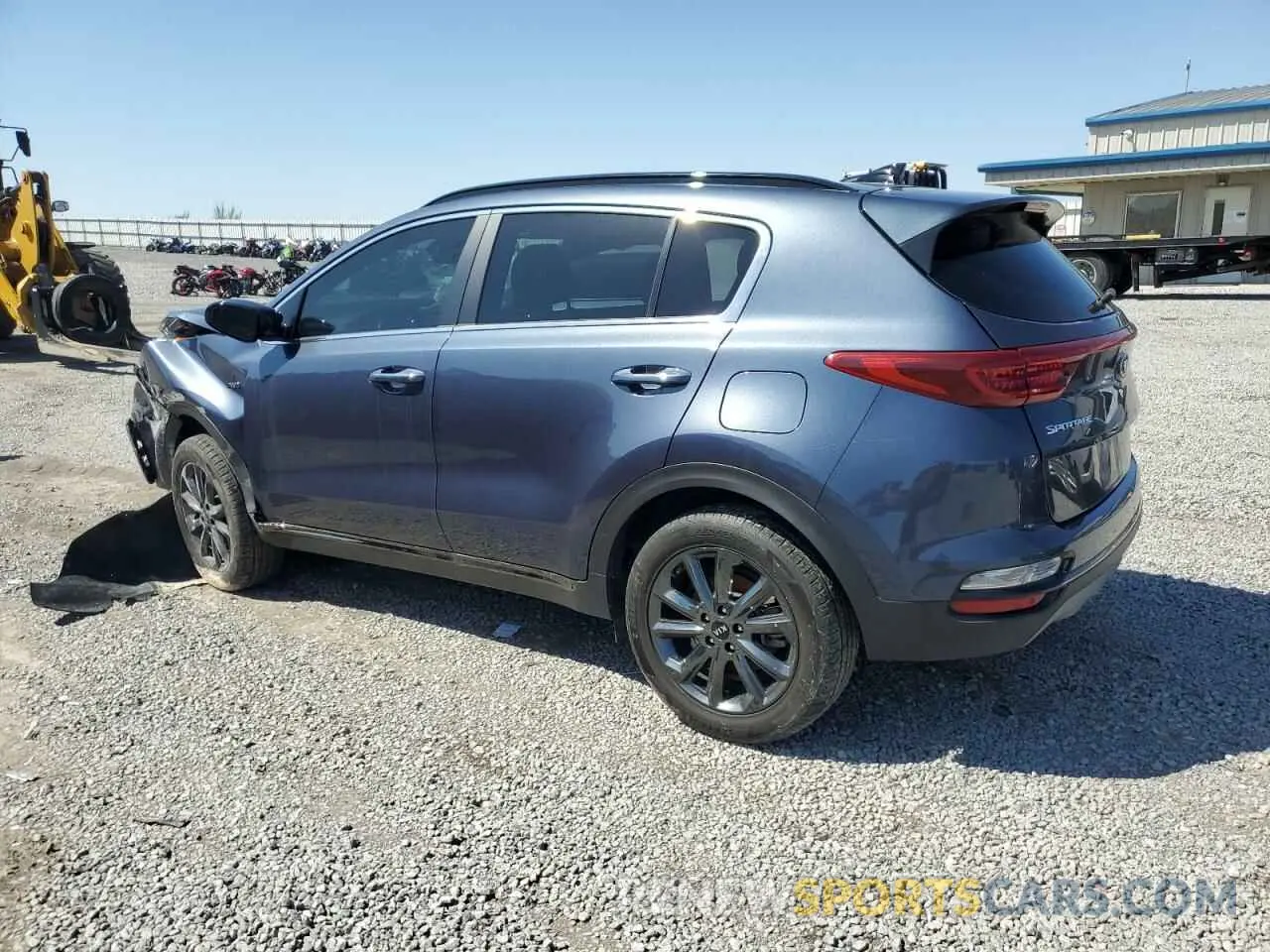 2 fotografías del automóvil dañado KNDP6CAC9L7714759 KIA SPORTAGE 2020