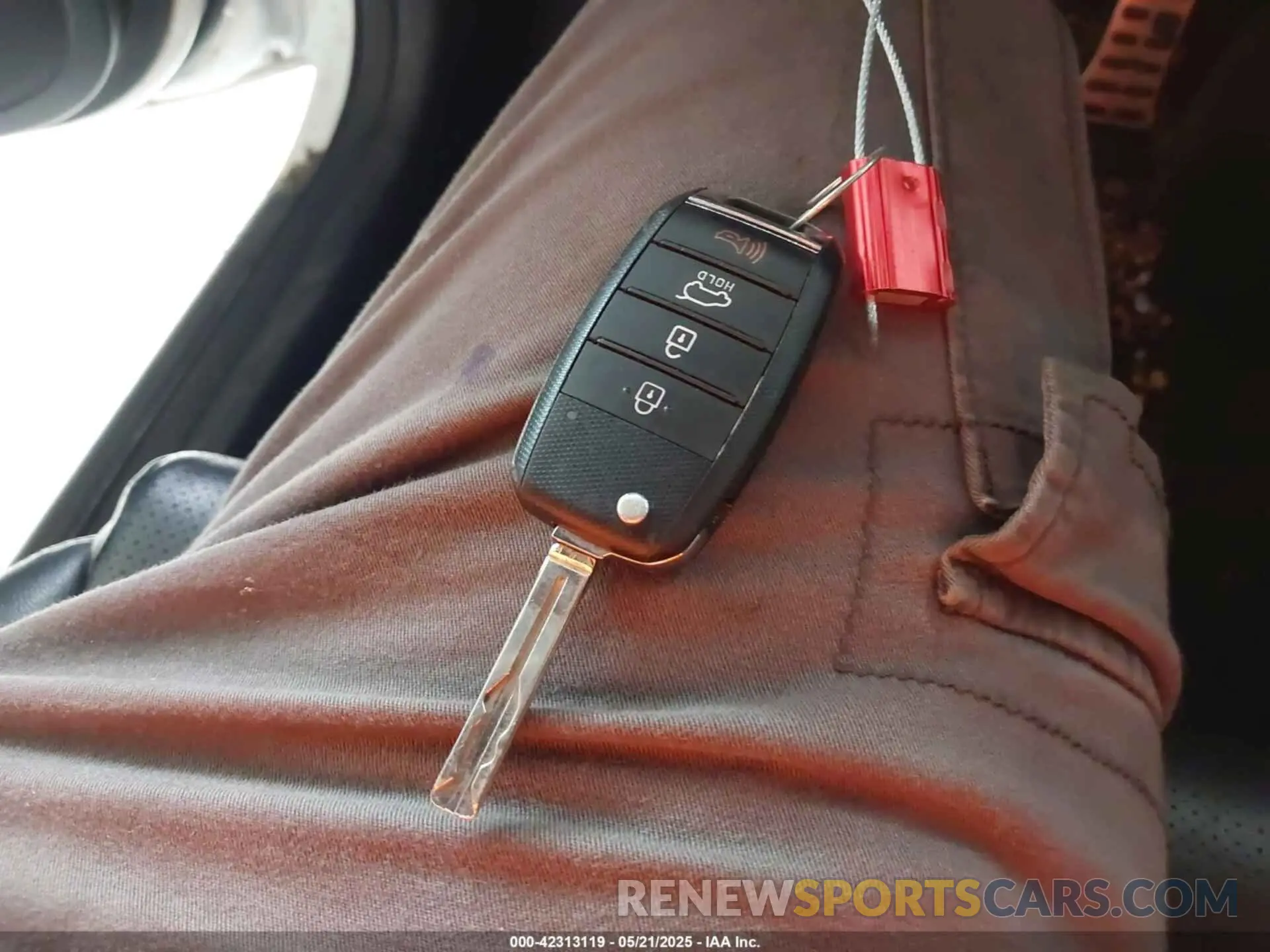 11 fotografías del automóvil dañado KNDP6CAC9L7767946 KIA SPORTAGE 2020