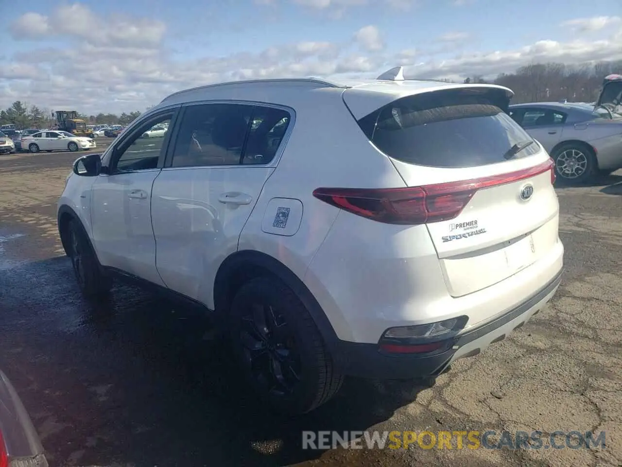 2 fotografías del automóvil dañado KNDP6CACXL7680380 KIA SPORTAGE 2020