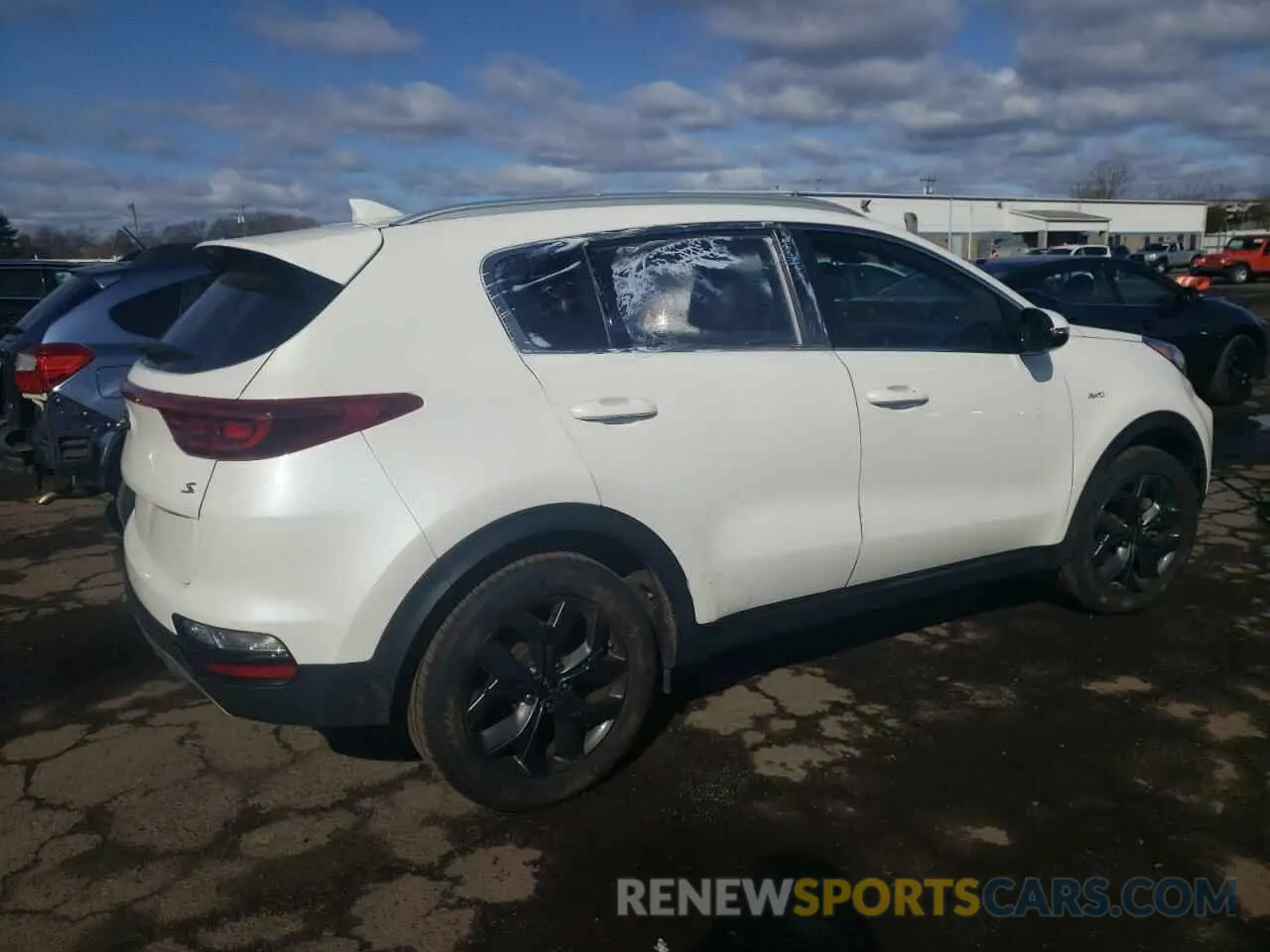 3 fotografías del automóvil dañado KNDP6CACXL7680380 KIA SPORTAGE 2020