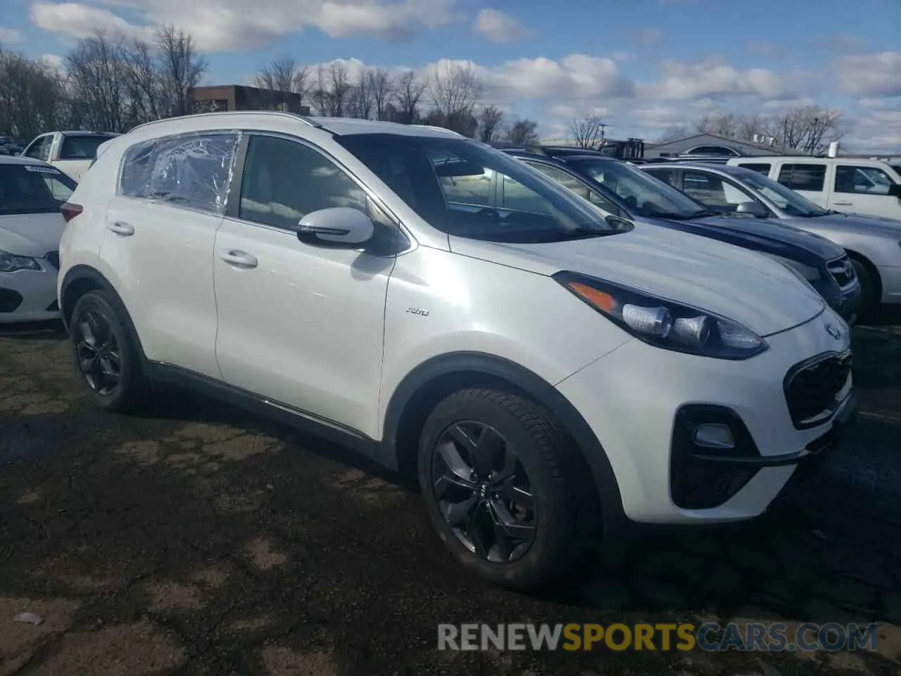 4 fotografías del automóvil dañado KNDP6CACXL7680380 KIA SPORTAGE 2020