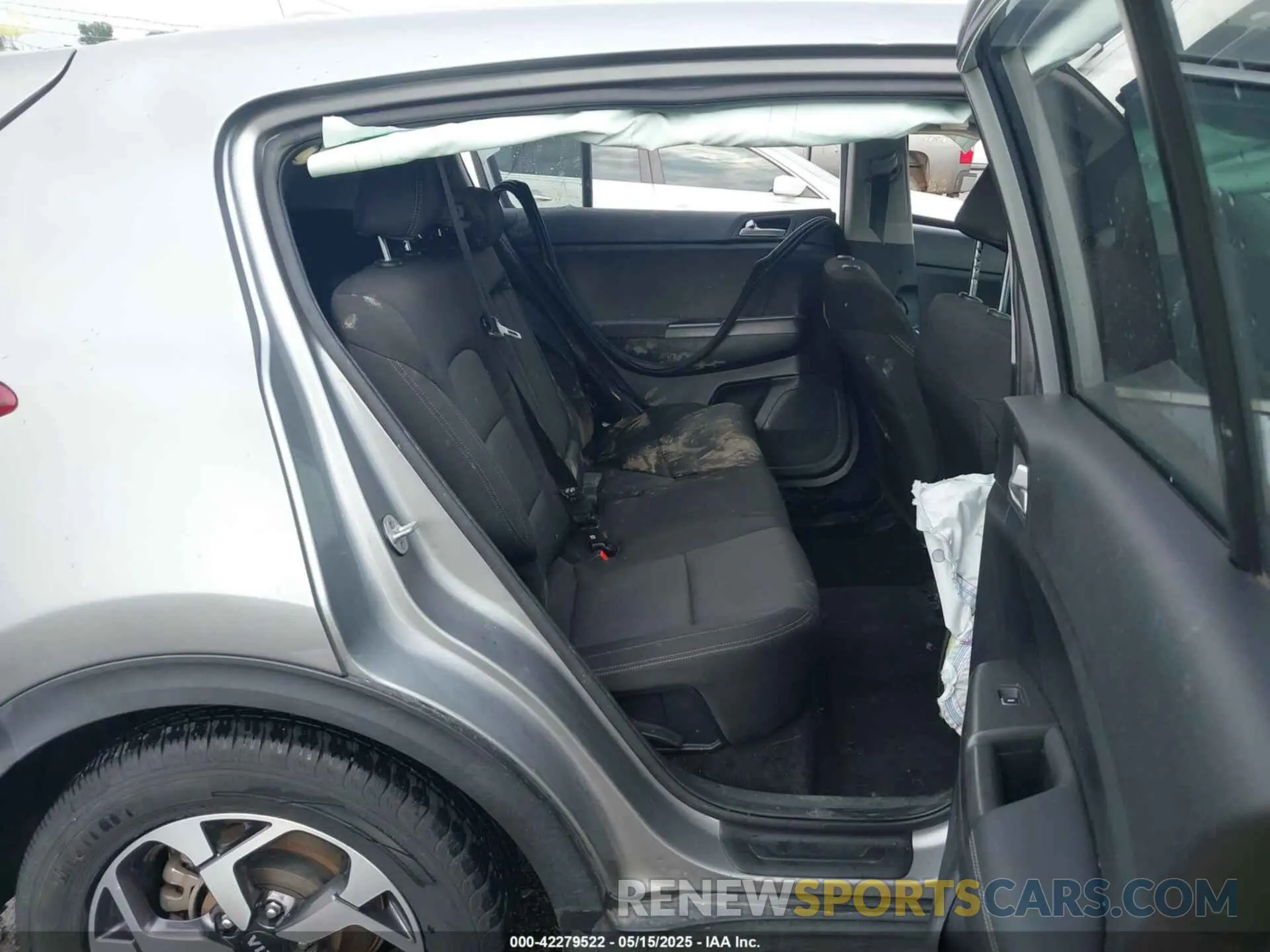 8 fotografías del automóvil dañado KNDPM3AC1L7675803 KIA SPORTAGE 2020