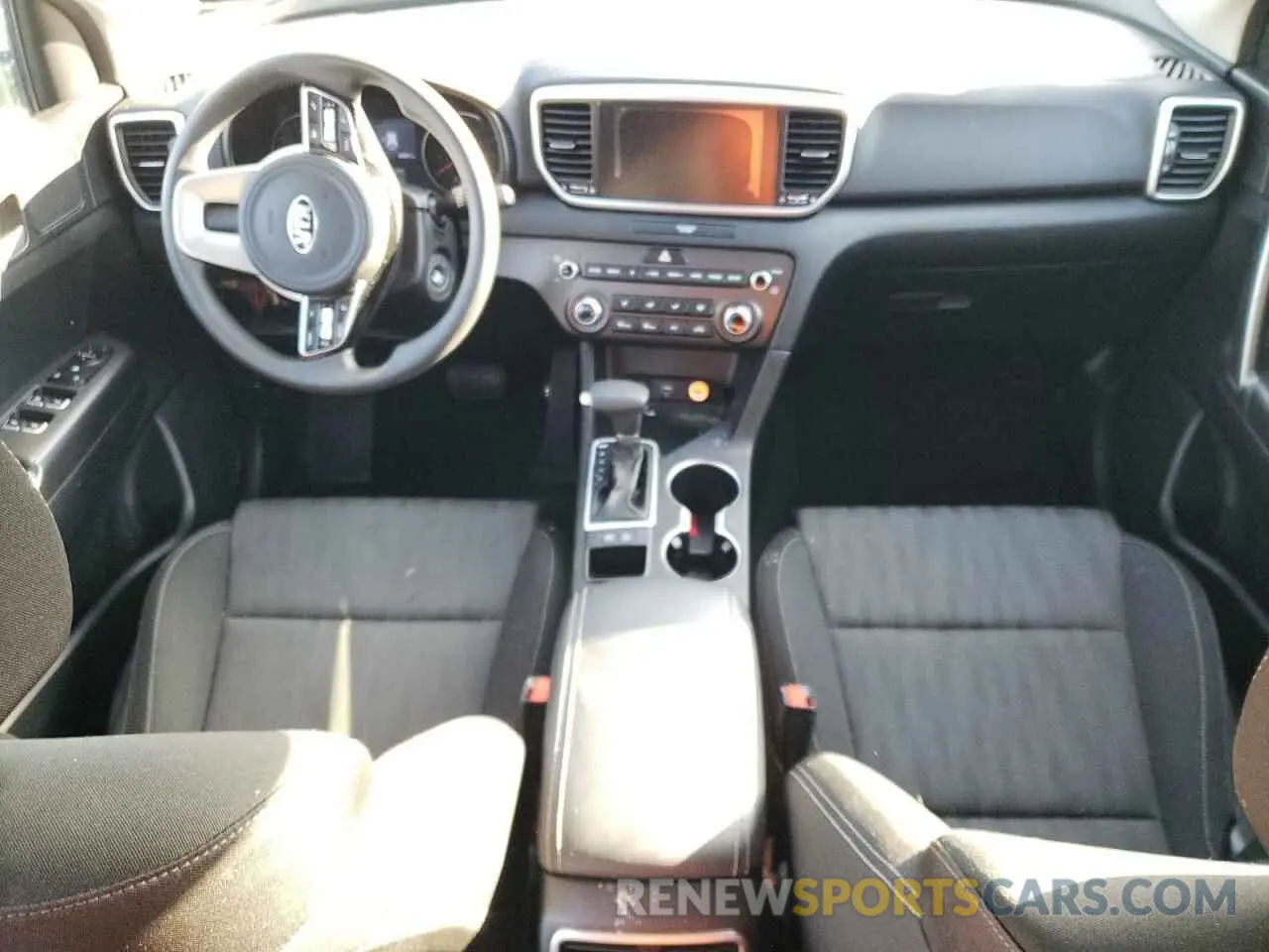 8 fotografías del automóvil dañado KNDPM3AC1L7713336 KIA SPORTAGE 2020