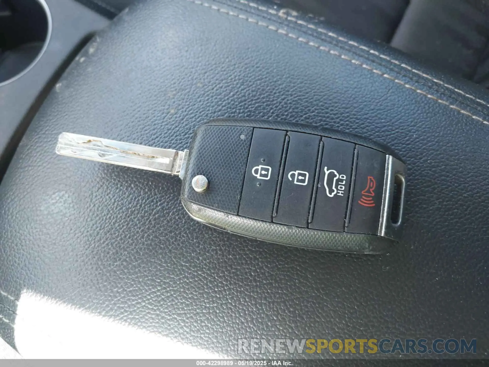 11 fotografías del automóvil dañado KNDPM3AC2L7670920 KIA SPORTAGE 2020
