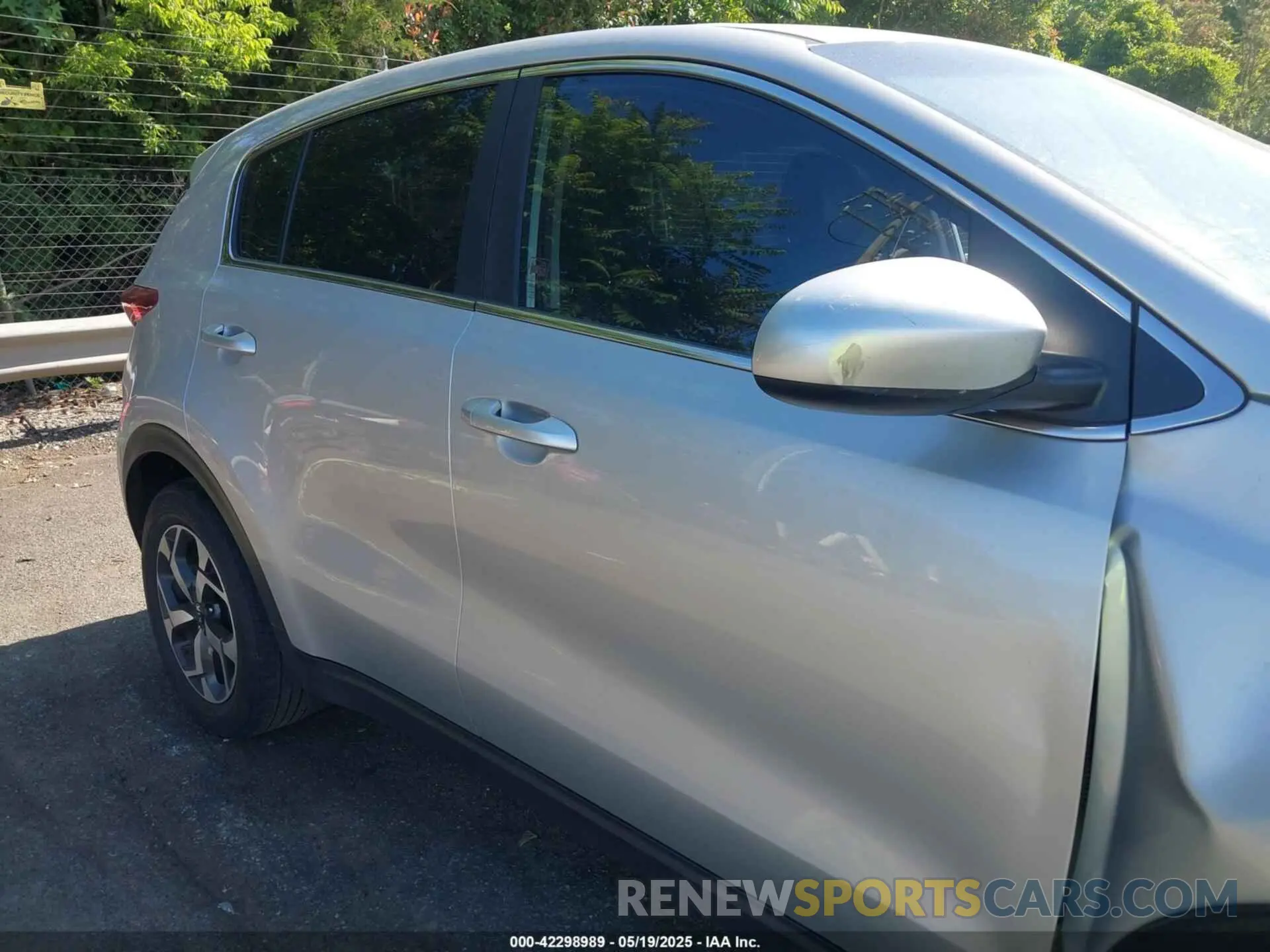 13 fotografías del automóvil dañado KNDPM3AC2L7670920 KIA SPORTAGE 2020