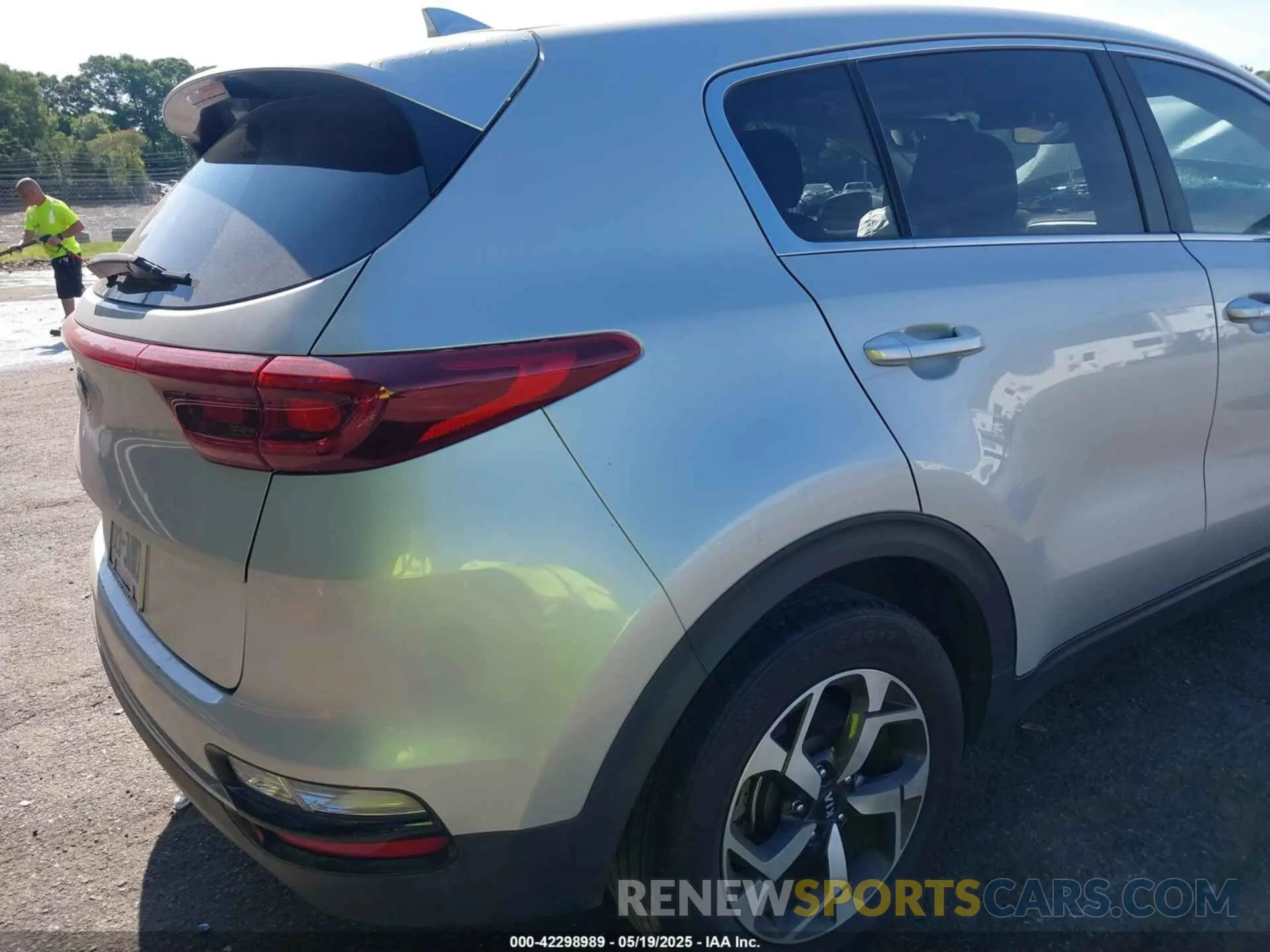 4 fotografías del automóvil dañado KNDPM3AC2L7670920 KIA SPORTAGE 2020