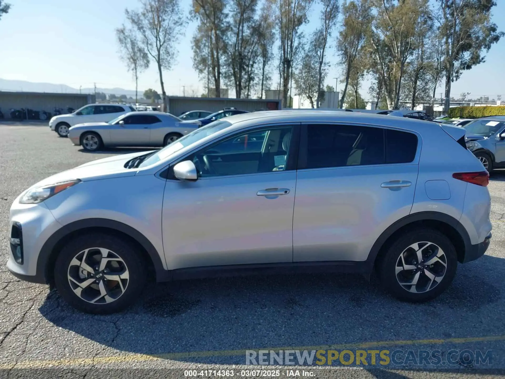 14 fotografías del automóvil dañado KNDPM3AC2L7694764 KIA SPORTAGE 2020