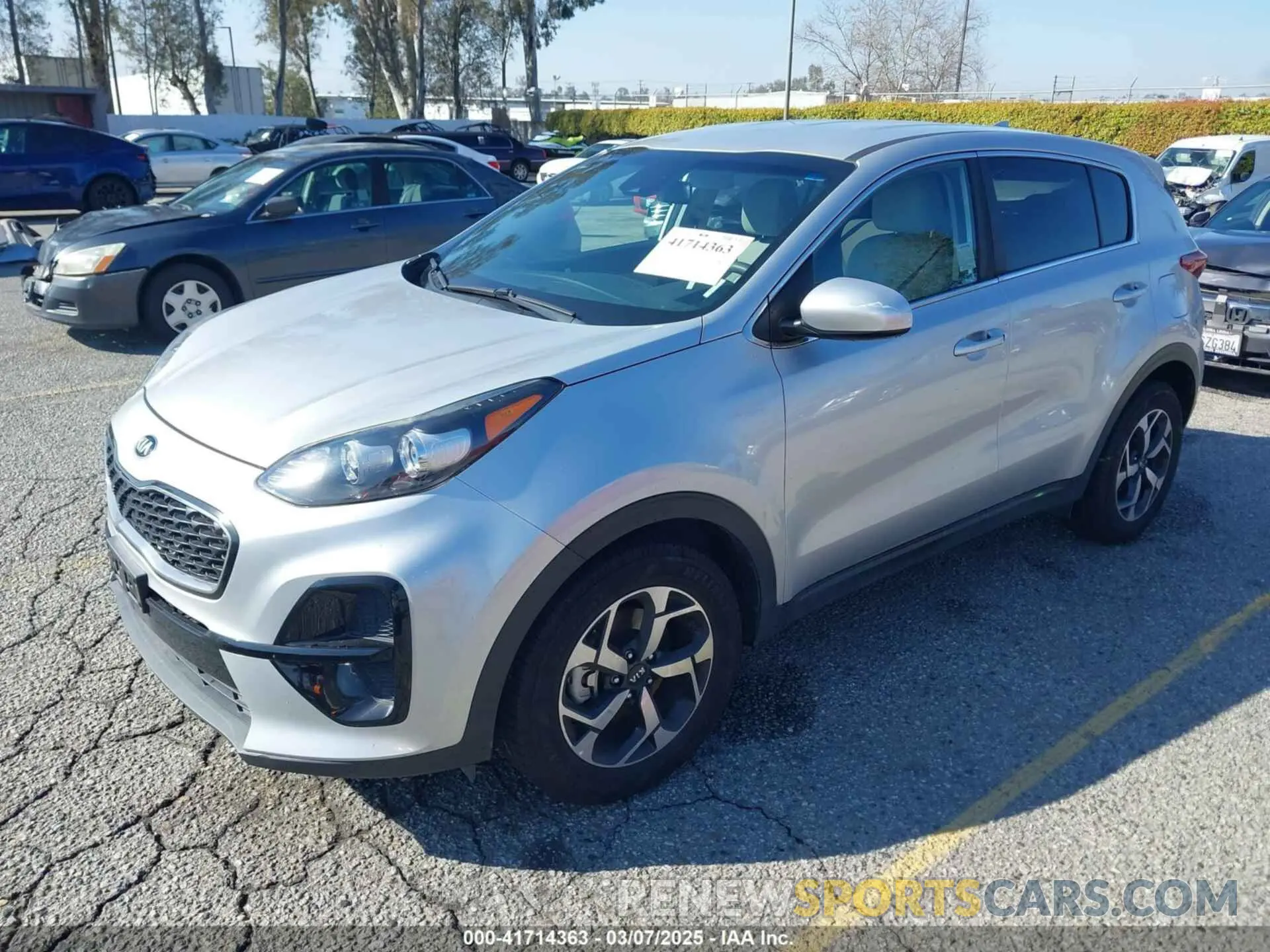 2 fotografías del automóvil dañado KNDPM3AC2L7694764 KIA SPORTAGE 2020