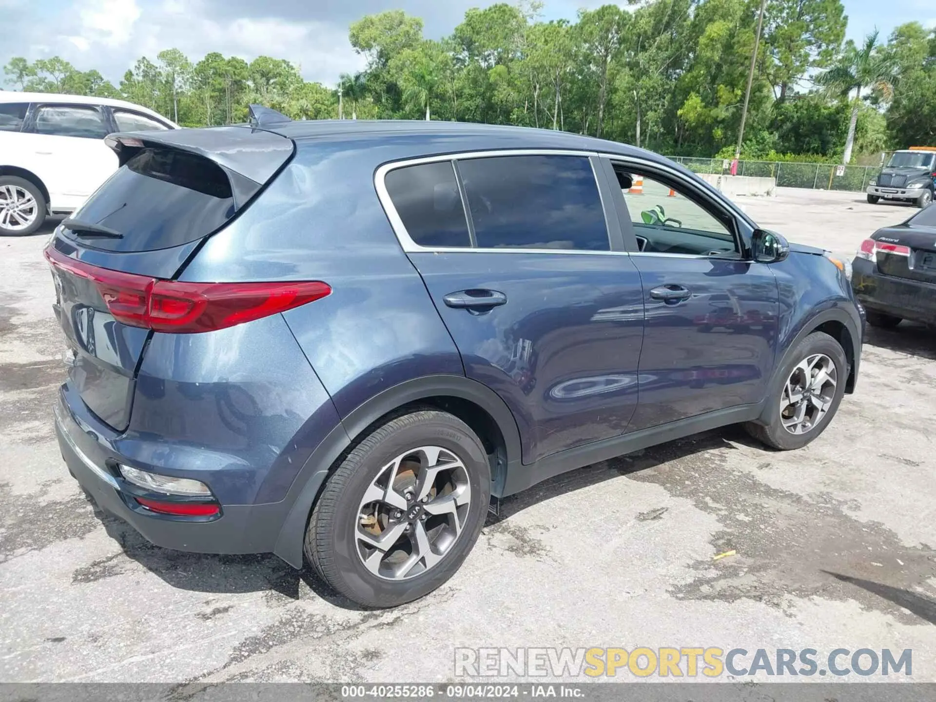 4 fotografías del automóvil dañado KNDPM3AC3L7713581 KIA SPORTAGE 2020