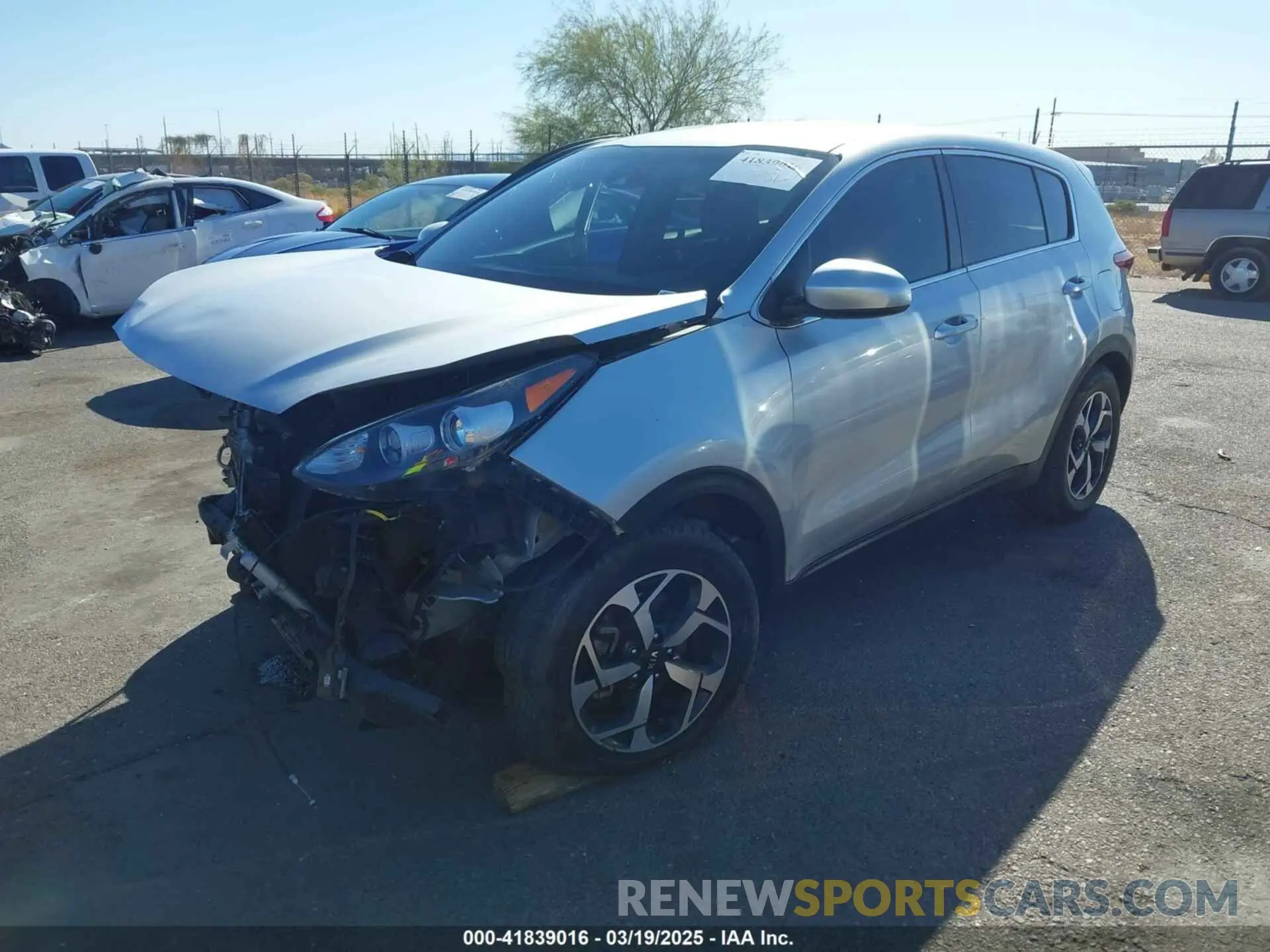 2 fotografías del automóvil dañado KNDPM3AC3L7815978 KIA SPORTAGE 2020