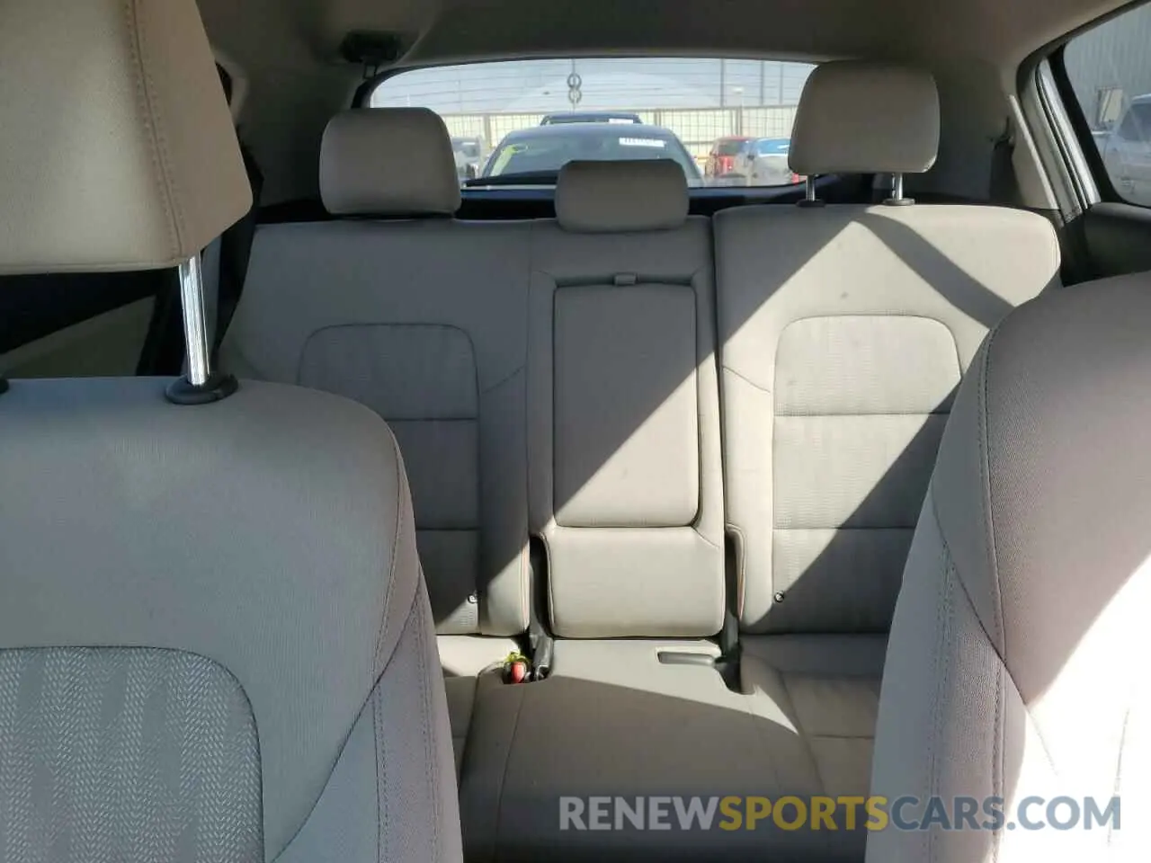 10 fotografías del automóvil dañado KNDPM3AC3L7828116 KIA SPORTAGE 2020