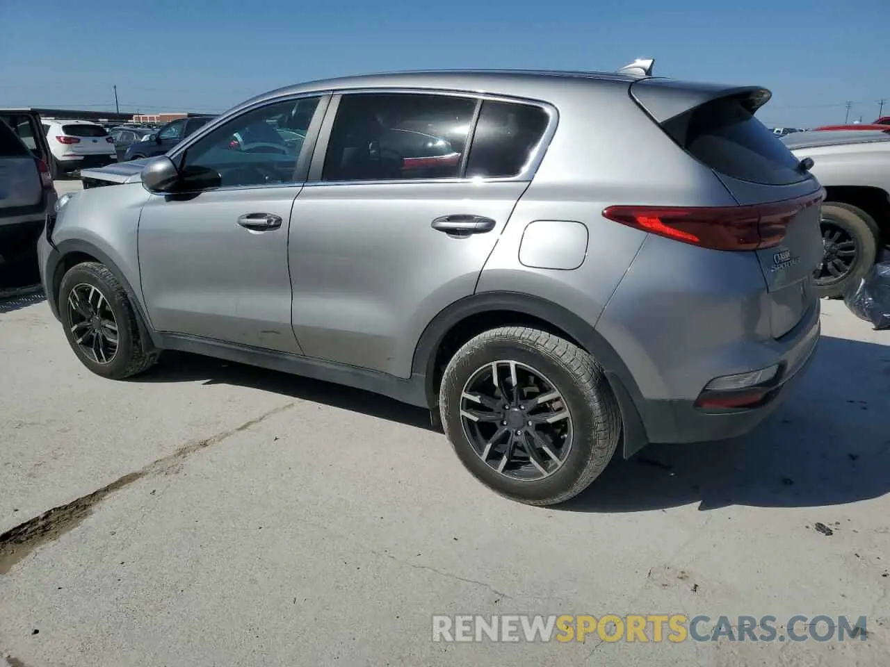 2 fotografías del automóvil dañado KNDPM3AC3L7828116 KIA SPORTAGE 2020