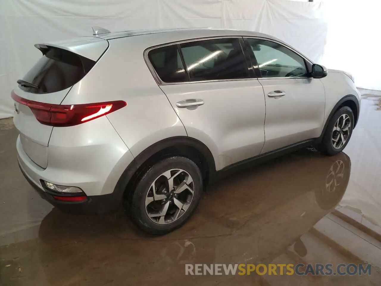 3 fotografías del automóvil dañado KNDPM3AC4L7688013 KIA SPORTAGE 2020