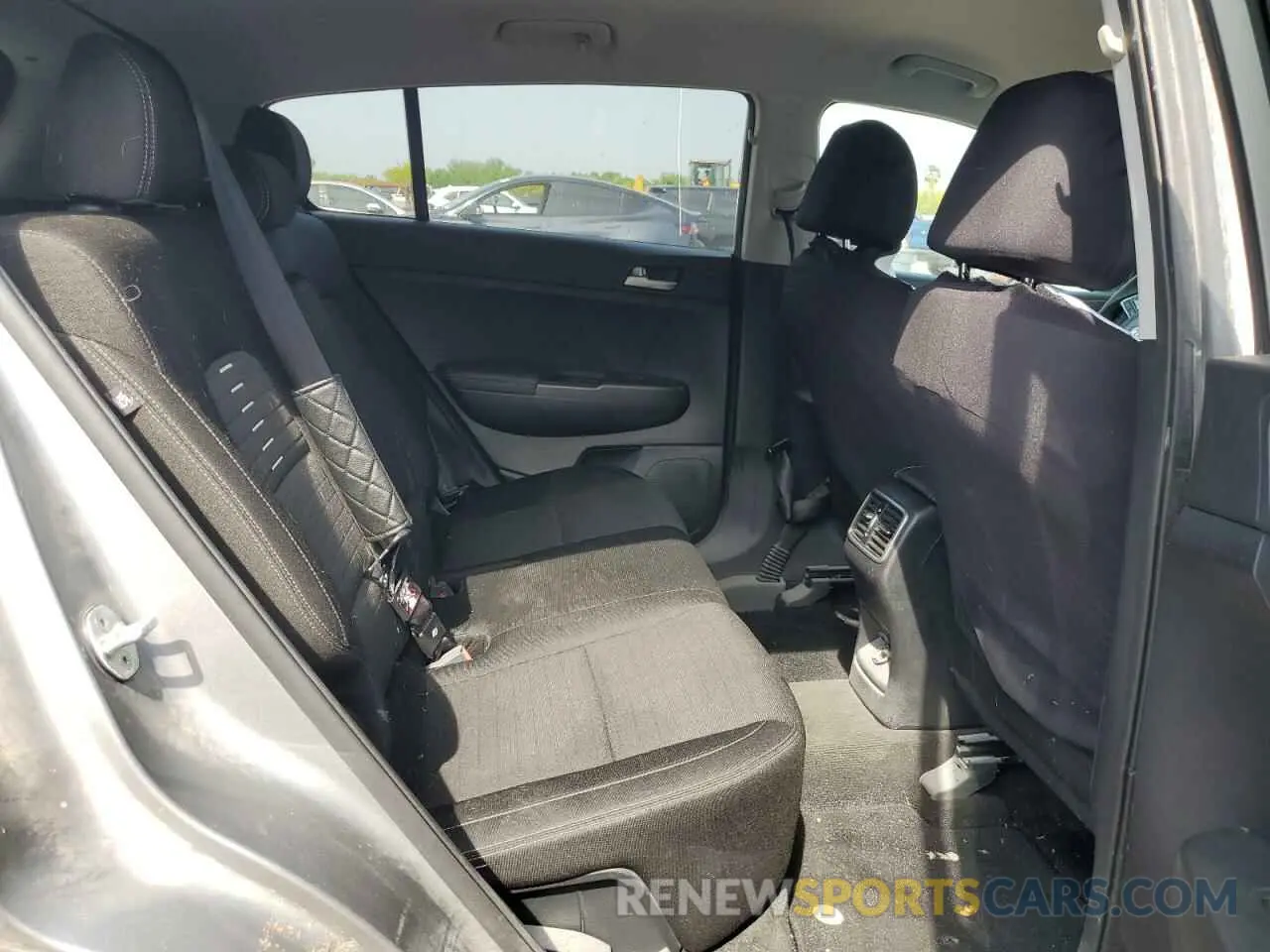 11 fotografías del automóvil dañado KNDPM3AC5L7686402 KIA SPORTAGE 2020