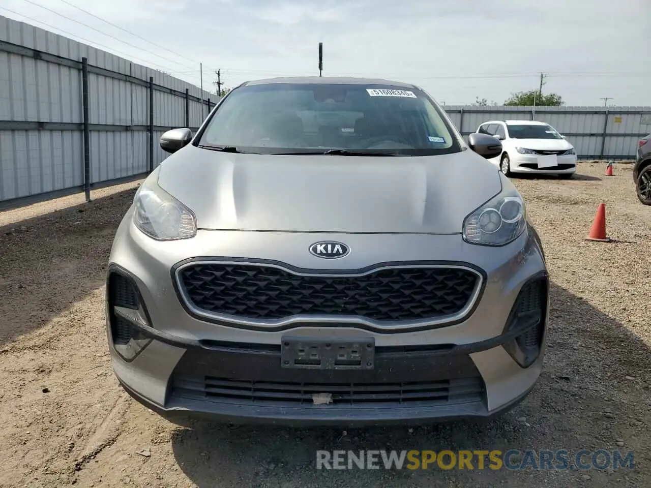5 fotografías del automóvil dañado KNDPM3AC5L7686402 KIA SPORTAGE 2020