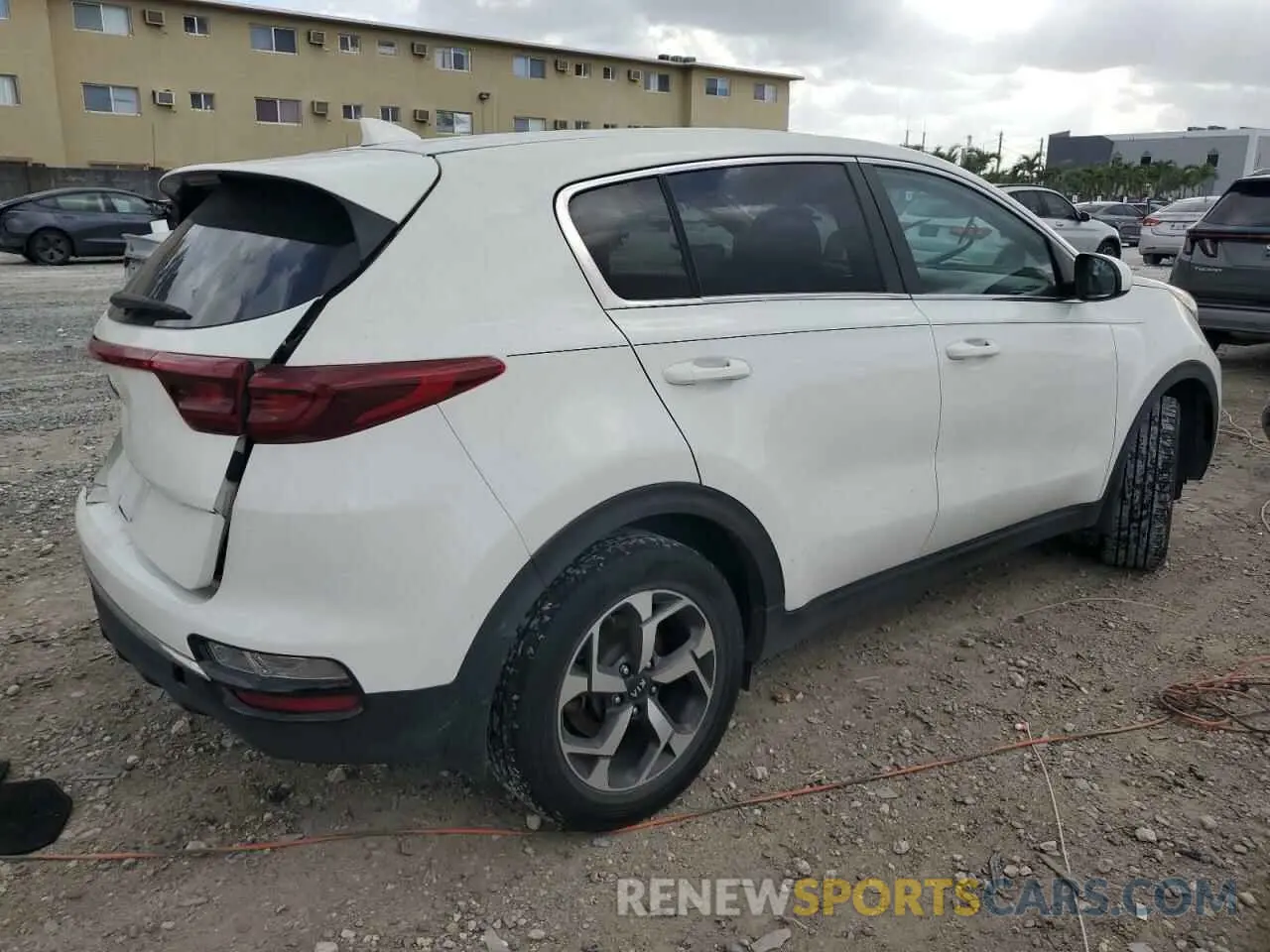 3 fotografías del automóvil dañado KNDPM3AC5L7814024 KIA SPORTAGE 2020