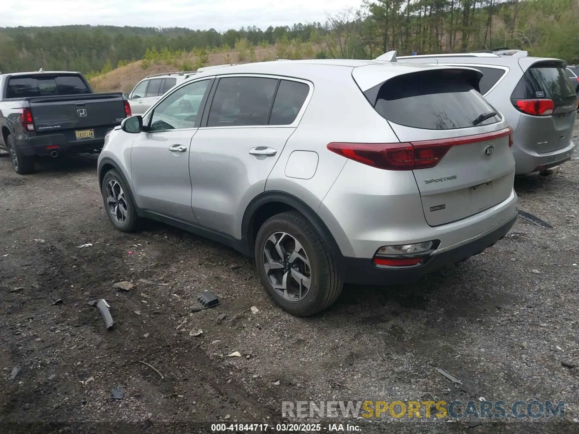 3 fotografías del automóvil dañado KNDPM3AC6L7634566 KIA SPORTAGE 2020